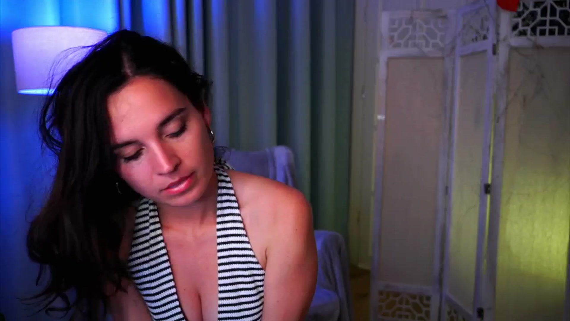 Gallery image thumbnail from Fairy_Sweet's myfreecams stream on, 05/27/2025, 14:53 image 15 of 20