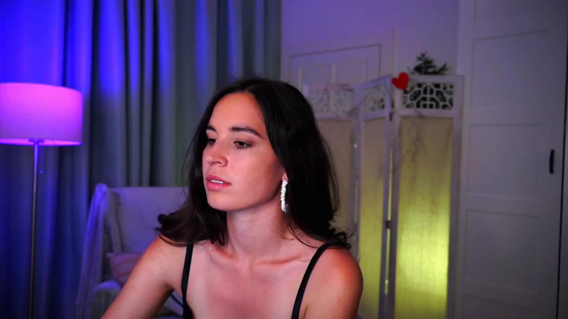 Gallery image thumbnail from Fairy_Sweet's myfreecams stream on, 06/16/2025, 12:21 image 4 of 20