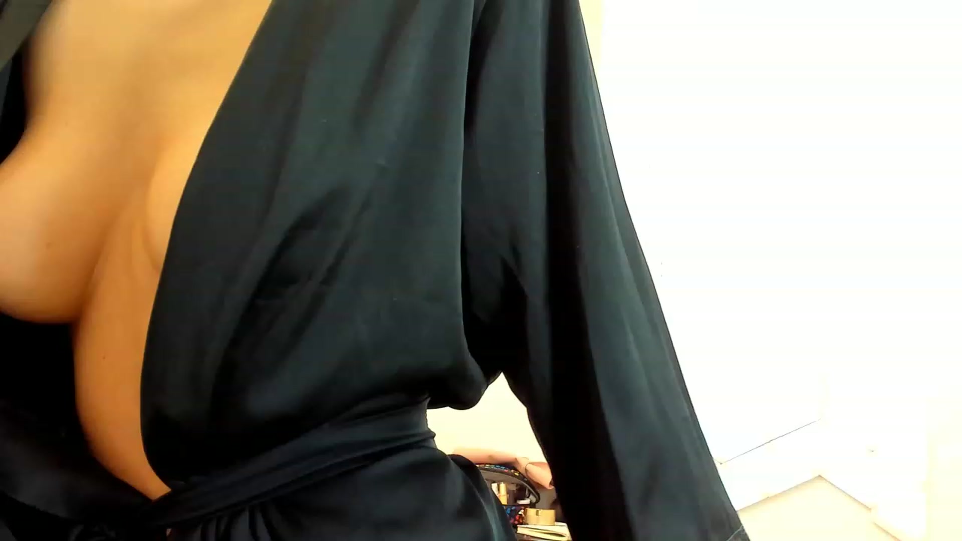 Gallery image thumbnail from Fallingdevil's myfreecams stream on, 11/29/2022, 10:04 image 16 of 20