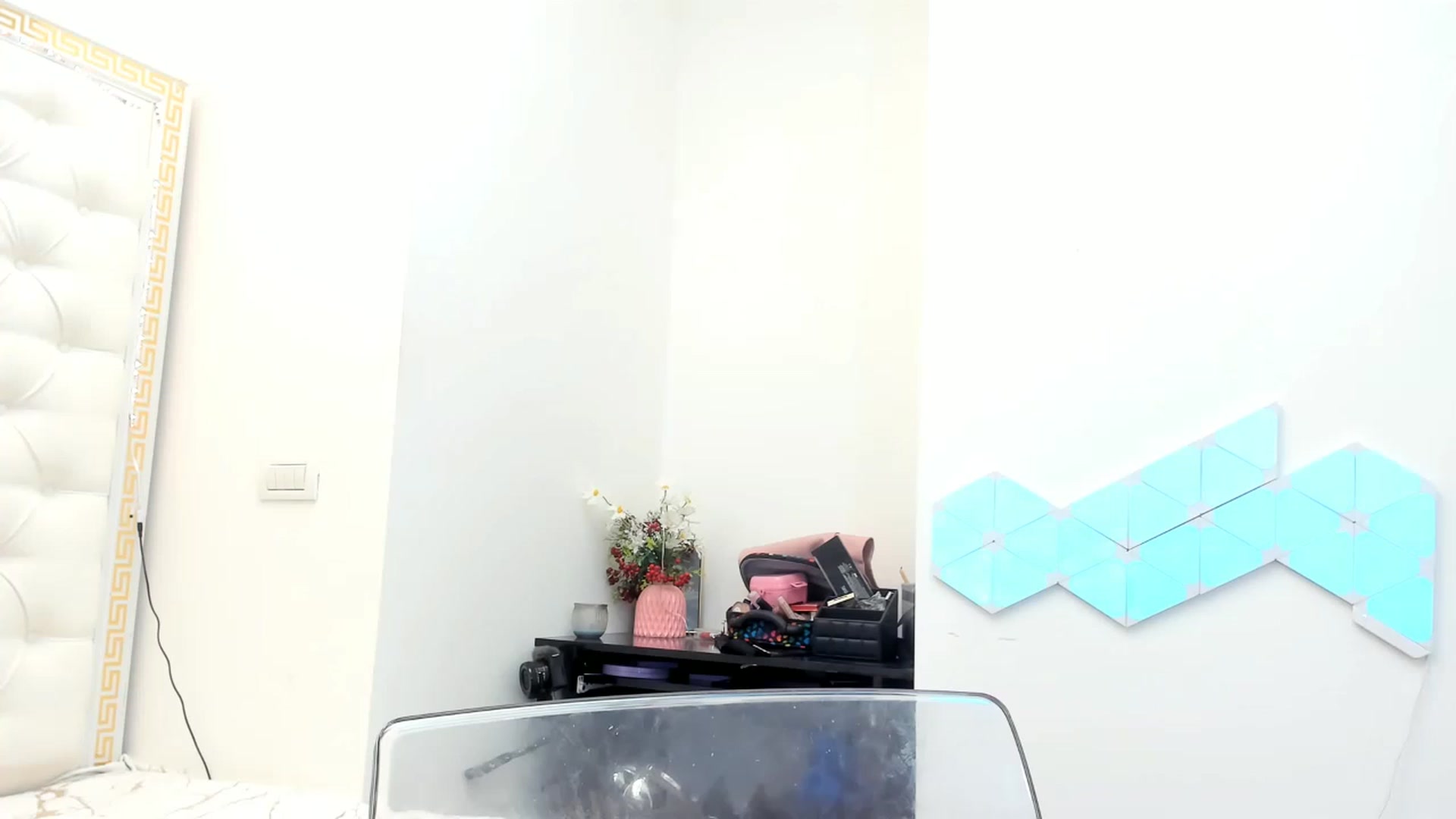 Gallery image thumbnail from Fallingdevil's myfreecams stream on, 12/28/2022, 14:54 image 6 of 20