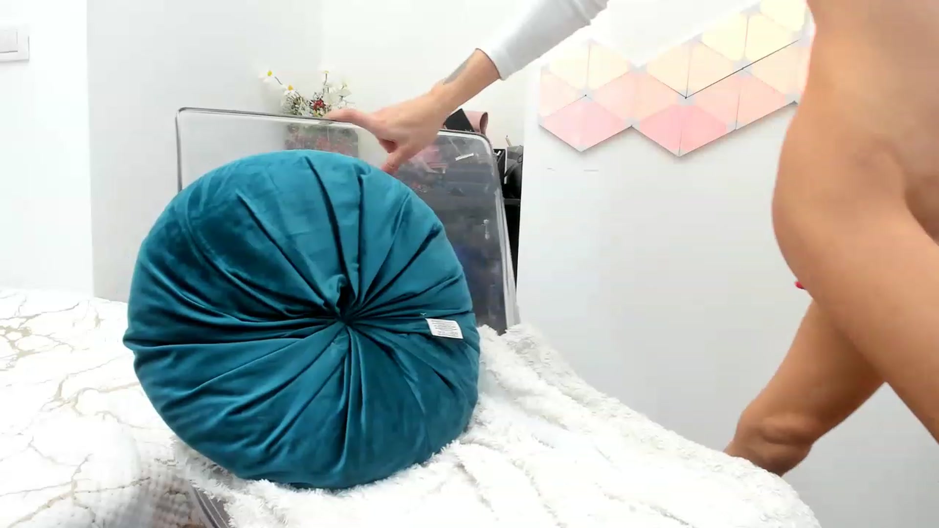 Gallery image thumbnail from Fallingdevil's myfreecams stream on, 12/29/2022, 09:42 image 15 of 20