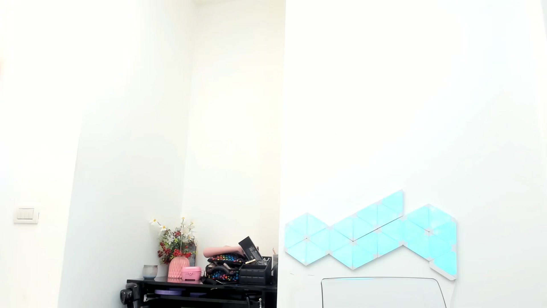 Gallery image thumbnail from Fallingdevil's myfreecams stream on, 01/03/2023, 10:25 image 4 of 20