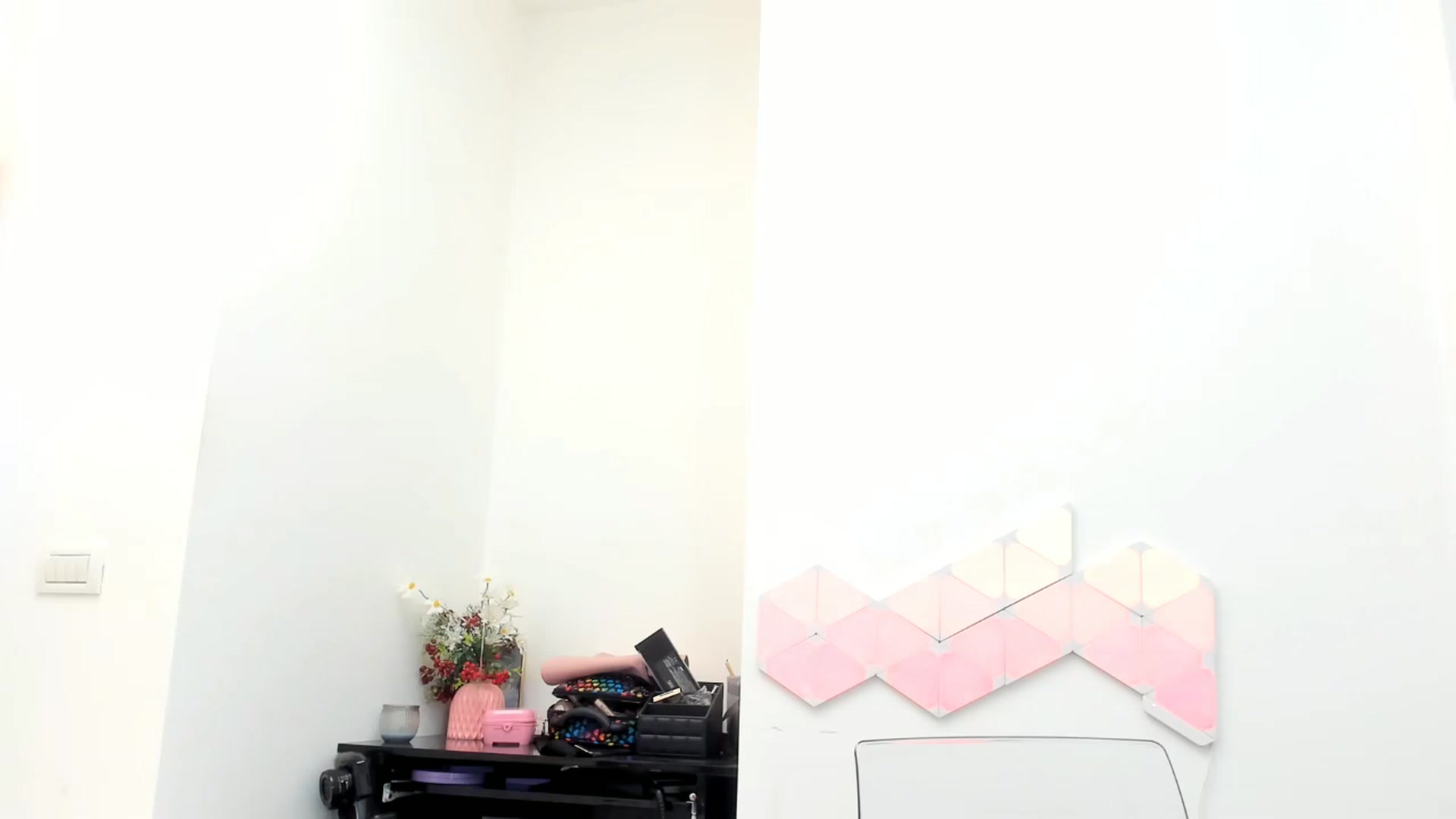 Gallery image thumbnail from Fallingdevil's myfreecams stream on, 01/03/2023, 10:25 image 3 of 20