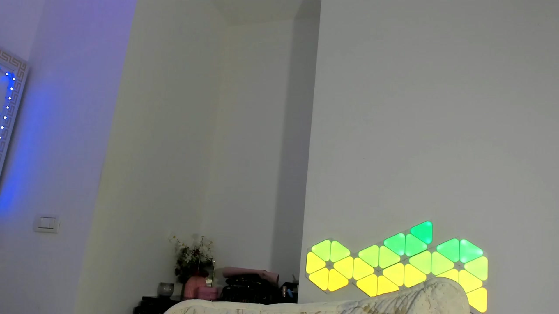 Gallery image thumbnail from Fallingdevil's myfreecams stream on, 01/07/2023, 10:37 image 19 of 20