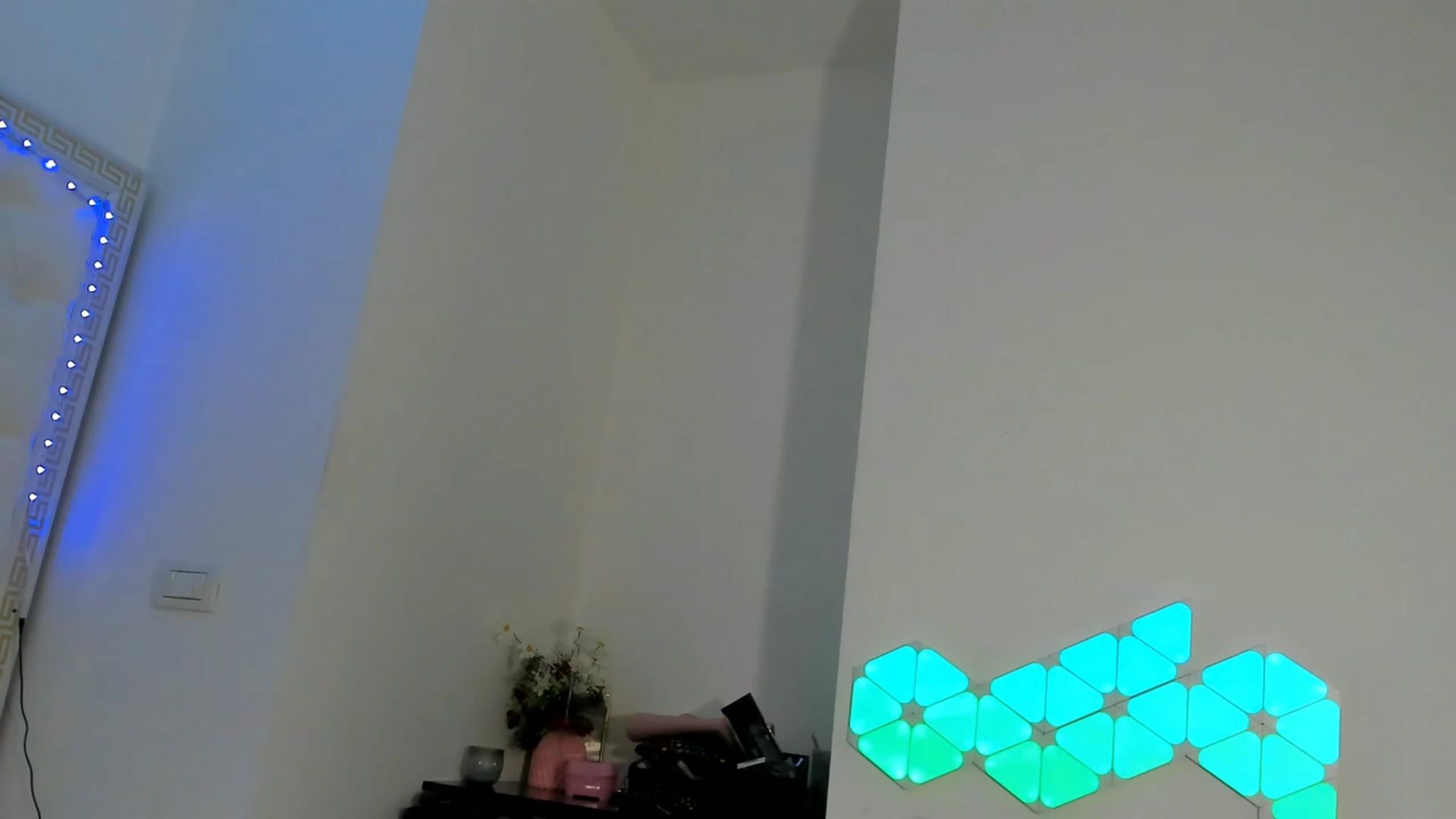 Gallery image thumbnail from Fallingdevil's myfreecams stream on, 01/07/2023, 10:37 image 13 of 20