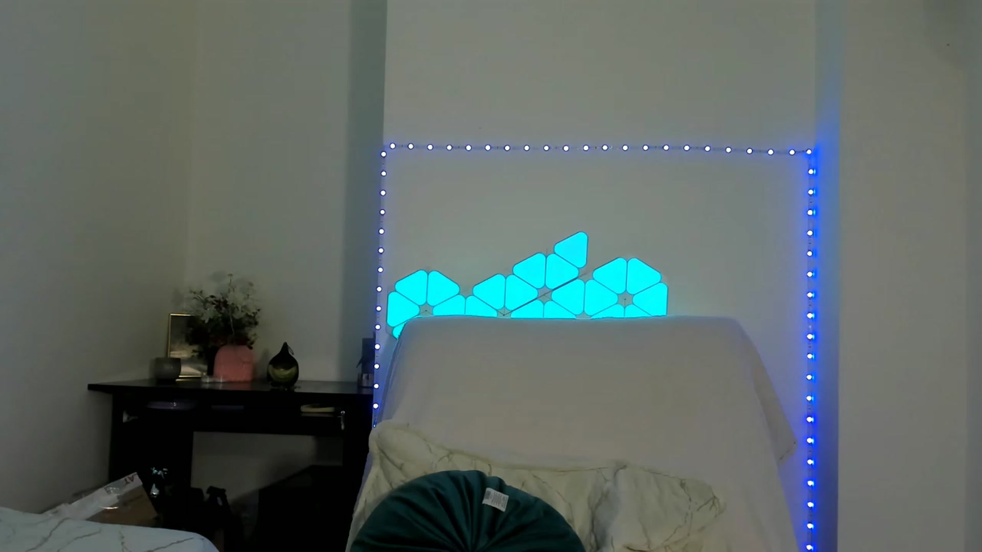 Gallery image thumbnail from Fallingdevil's myfreecams stream on, 01/30/2023, 11:23 image 17 of 20