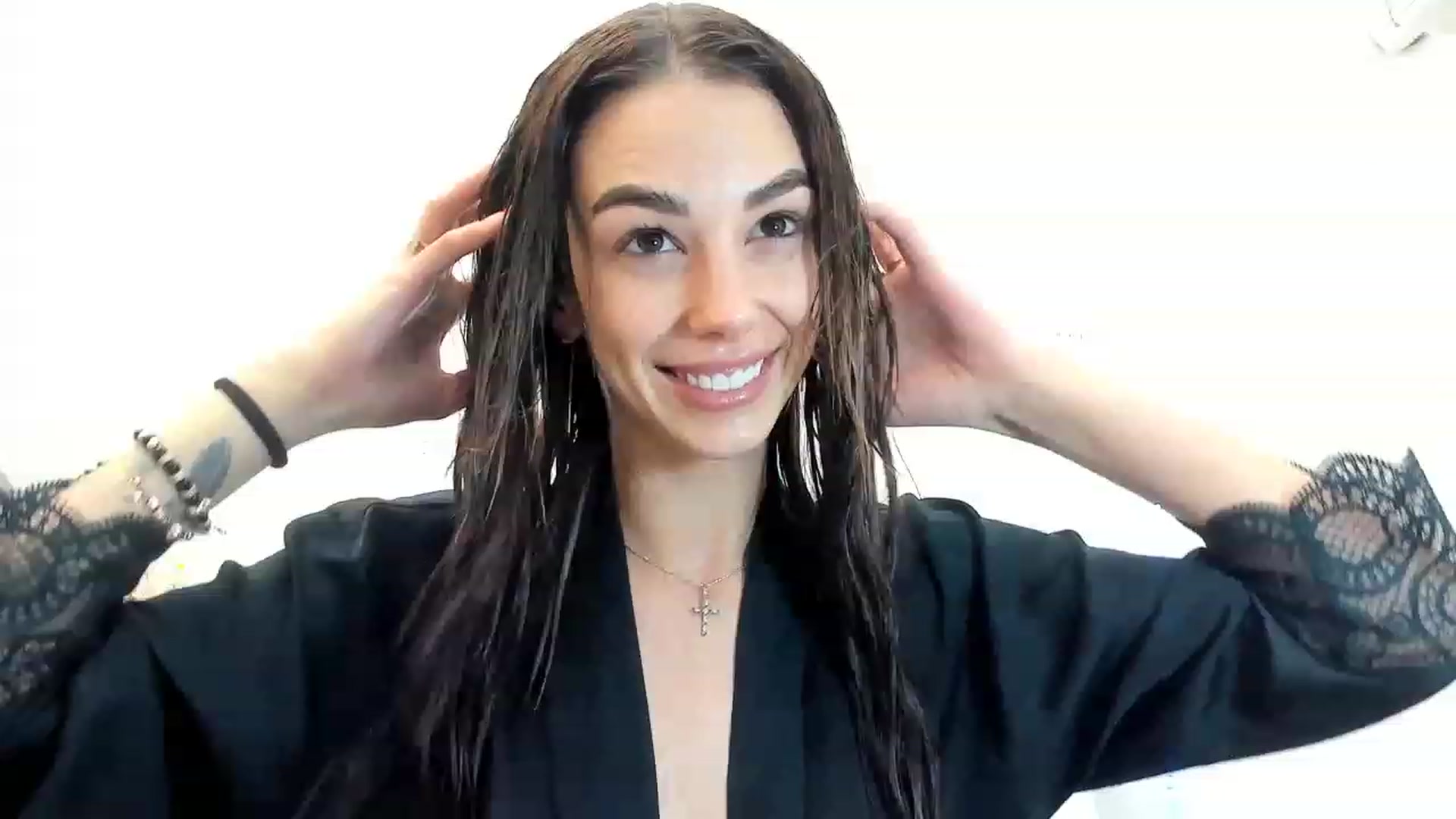 Gallery image thumbnail from Fallingdevil's myfreecams stream on, 01/31/2023, 12:05 image 17 of 20