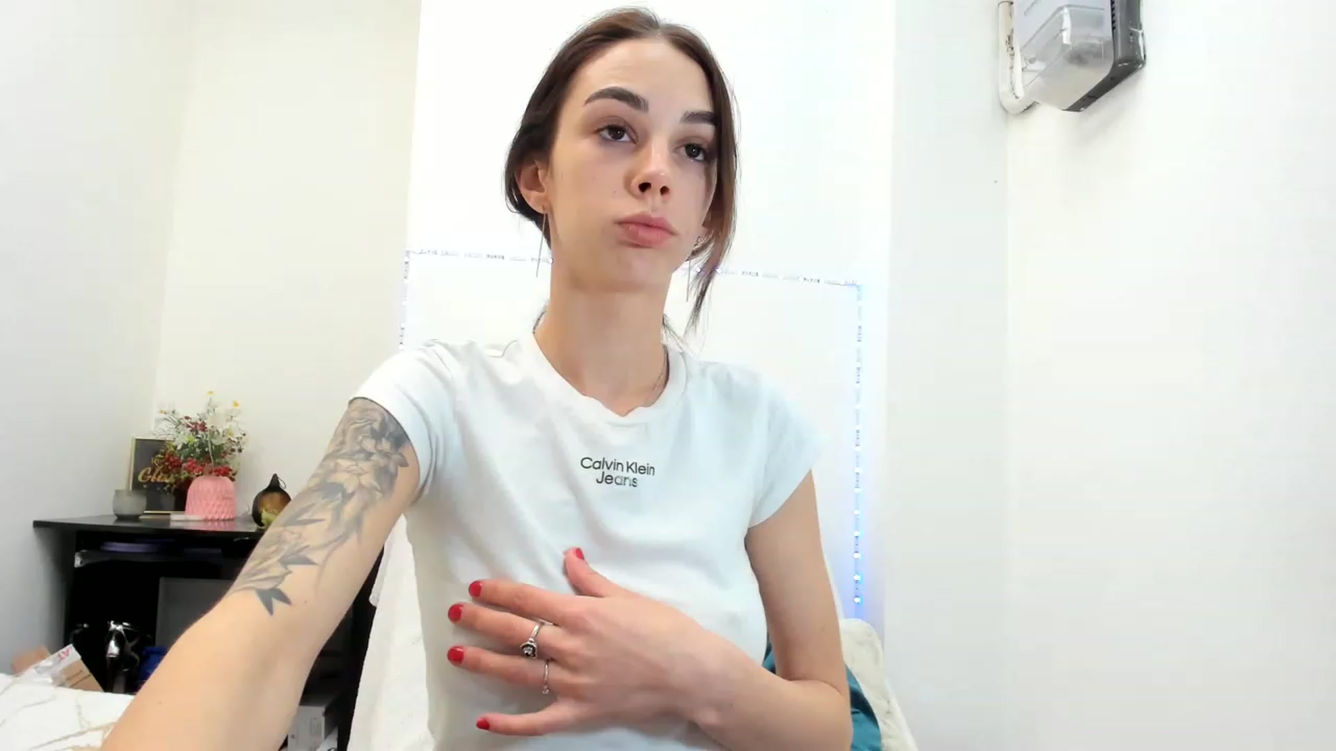 Gallery image thumbnail from Fallingdevil's myfreecams stream on, 01/31/2023, 17:42 image 3 of 20