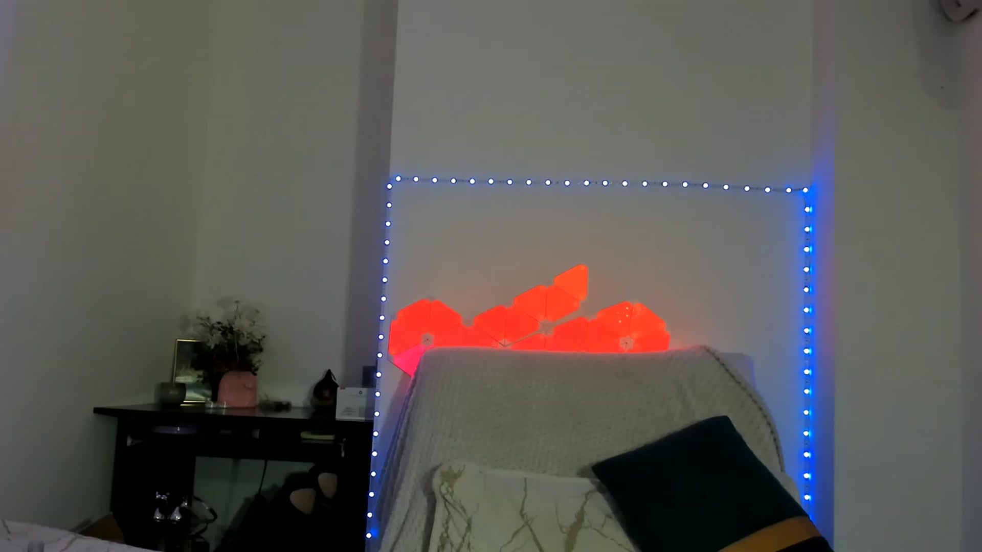 Gallery image thumbnail from Fallingdevil's myfreecams stream on, 02/14/2023, 15:47 image 12 of 20