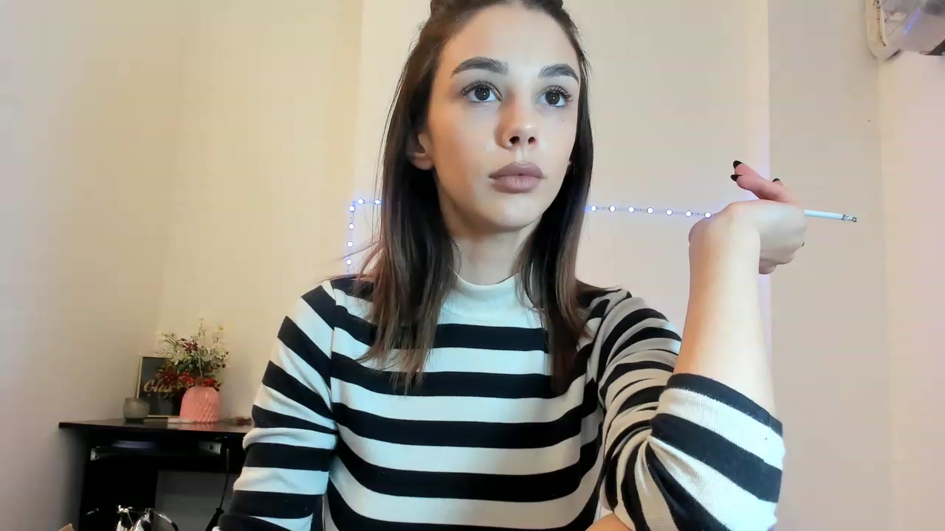 Gallery image thumbnail from Fallingdevil's myfreecams stream on, 02/15/2023, 08:32 image 5 of 20