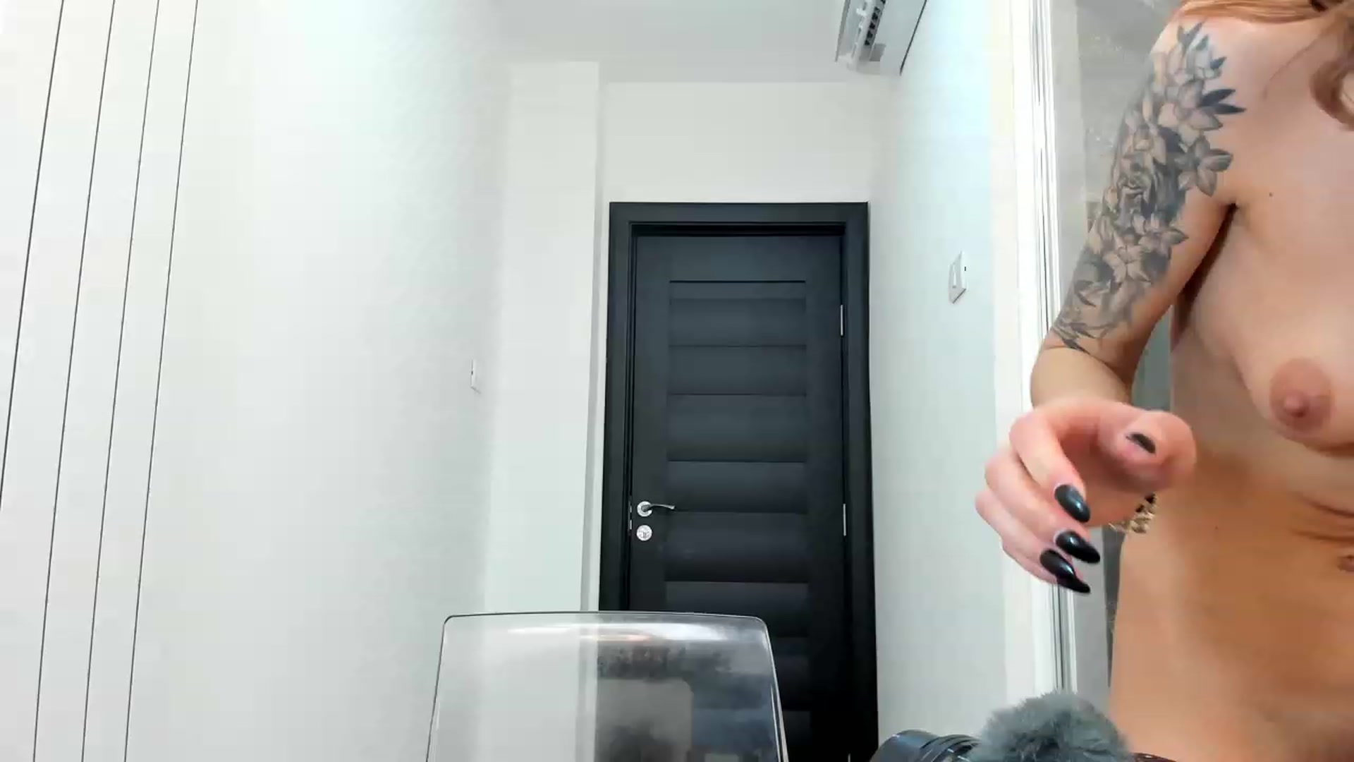 Gallery image thumbnail from Fallingdevil's myfreecams stream on, 02/22/2023, 09:57 image 13 of 20