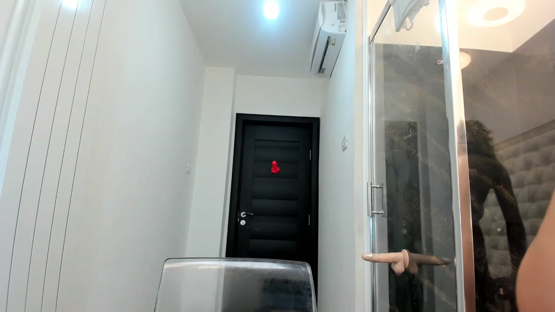 Gallery image thumbnail from Fallingdevil's myfreecams stream on, 02/22/2023, 13:08 image 19 of 20