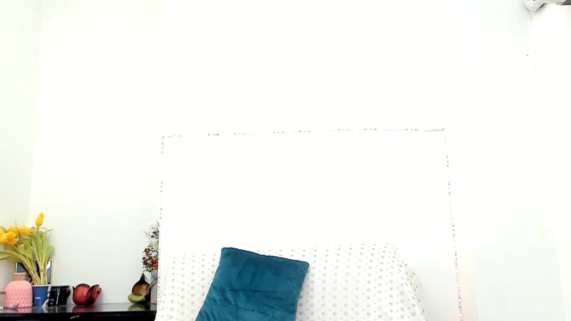 Gallery image thumbnail from Fallingdevil's myfreecams stream on, 03/14/2023, 18:04 image 20 of 20