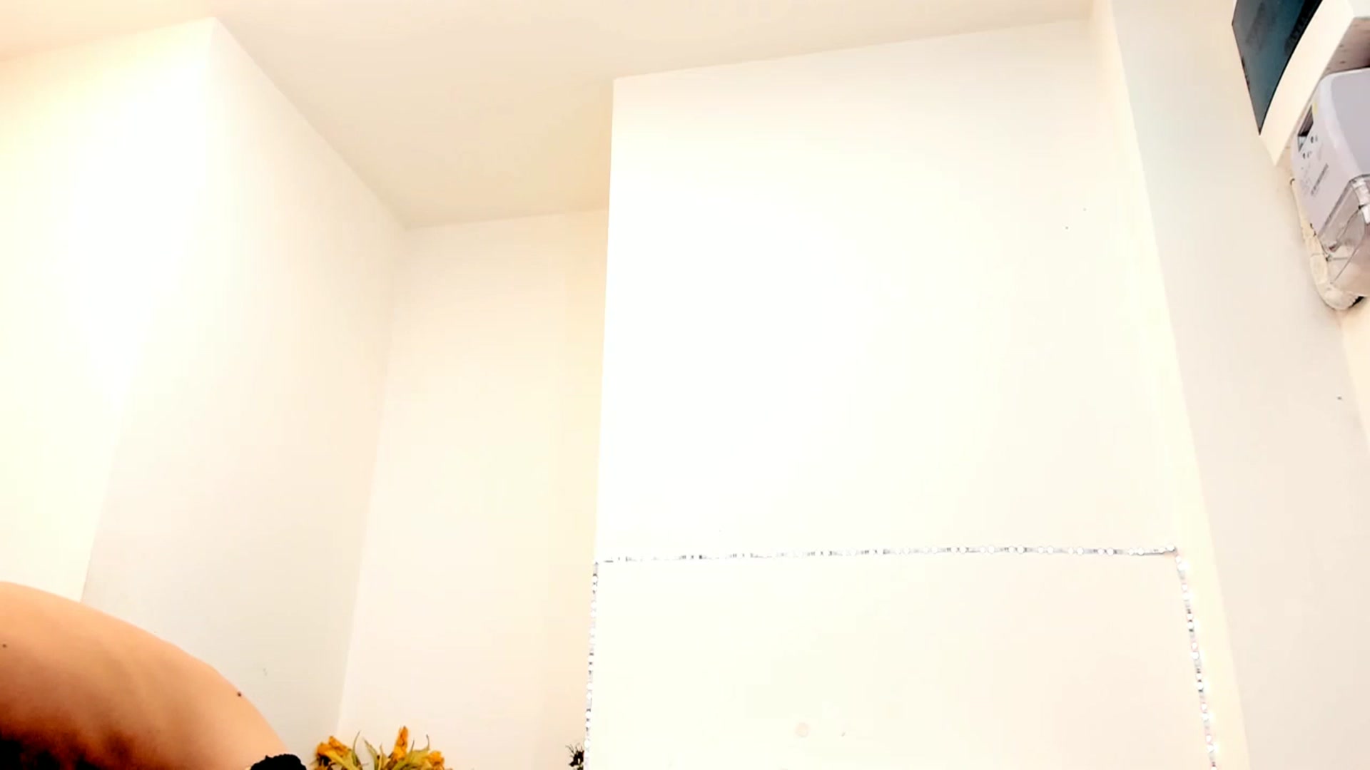 Gallery image thumbnail from Fallingdevil's myfreecams stream on, 03/19/2023, 11:59 image 2 of 20