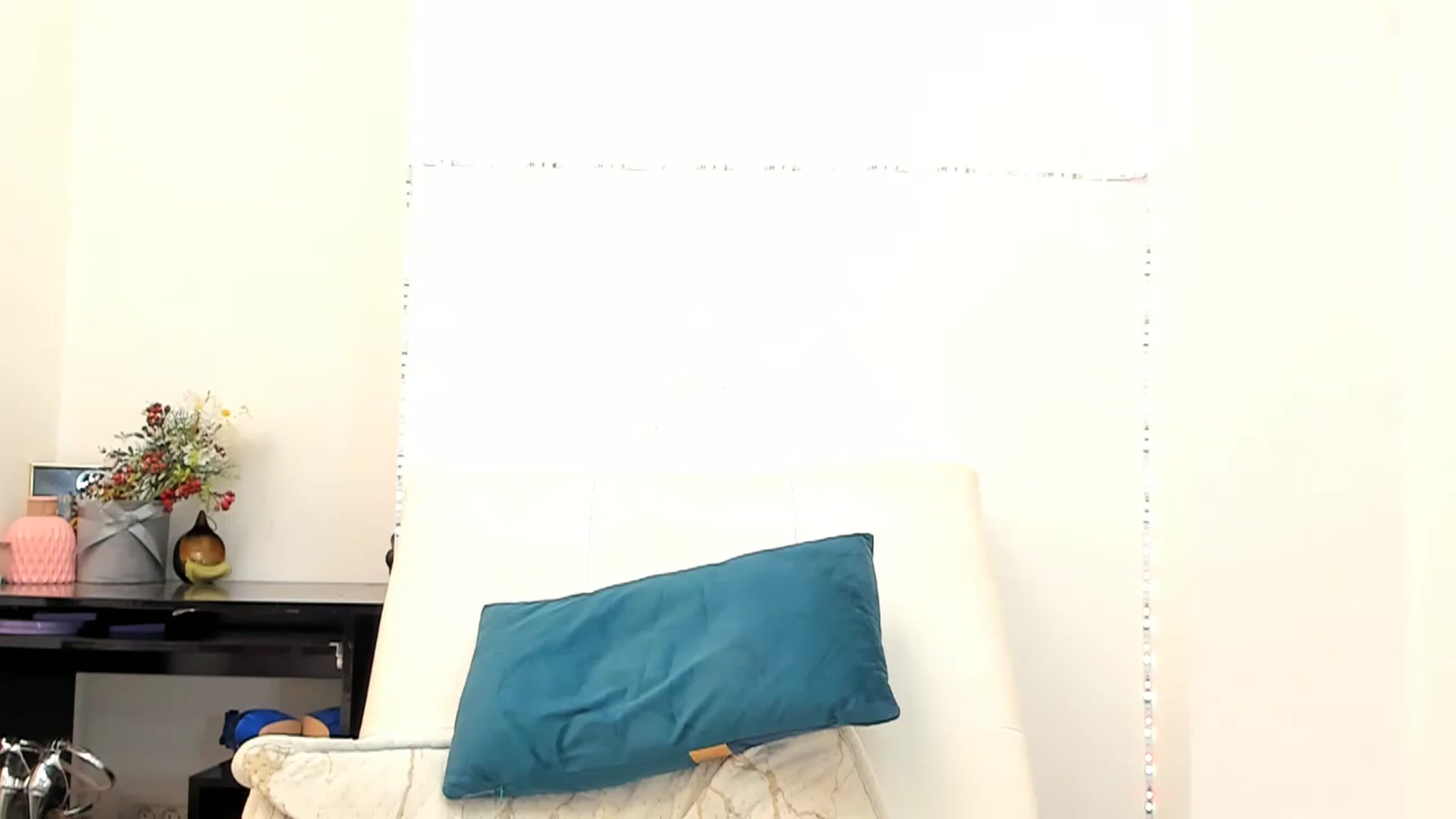 Gallery image thumbnail from Fallingdevil's myfreecams stream on, 03/22/2023, 09:12 image 5 of 20