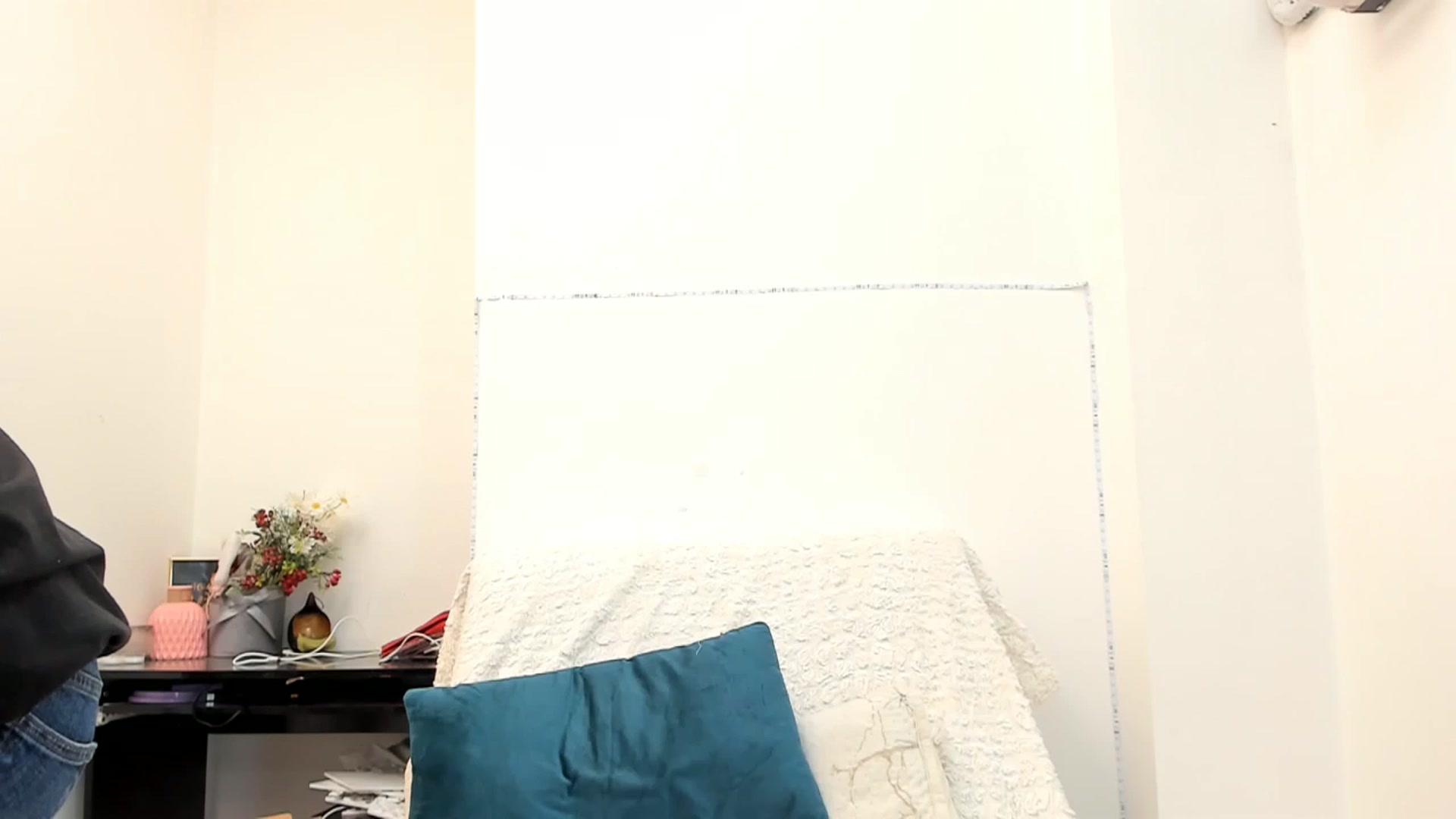 Gallery image thumbnail from Fallingdevil's myfreecams stream on, 04/24/2023, 11:00 image 20 of 20