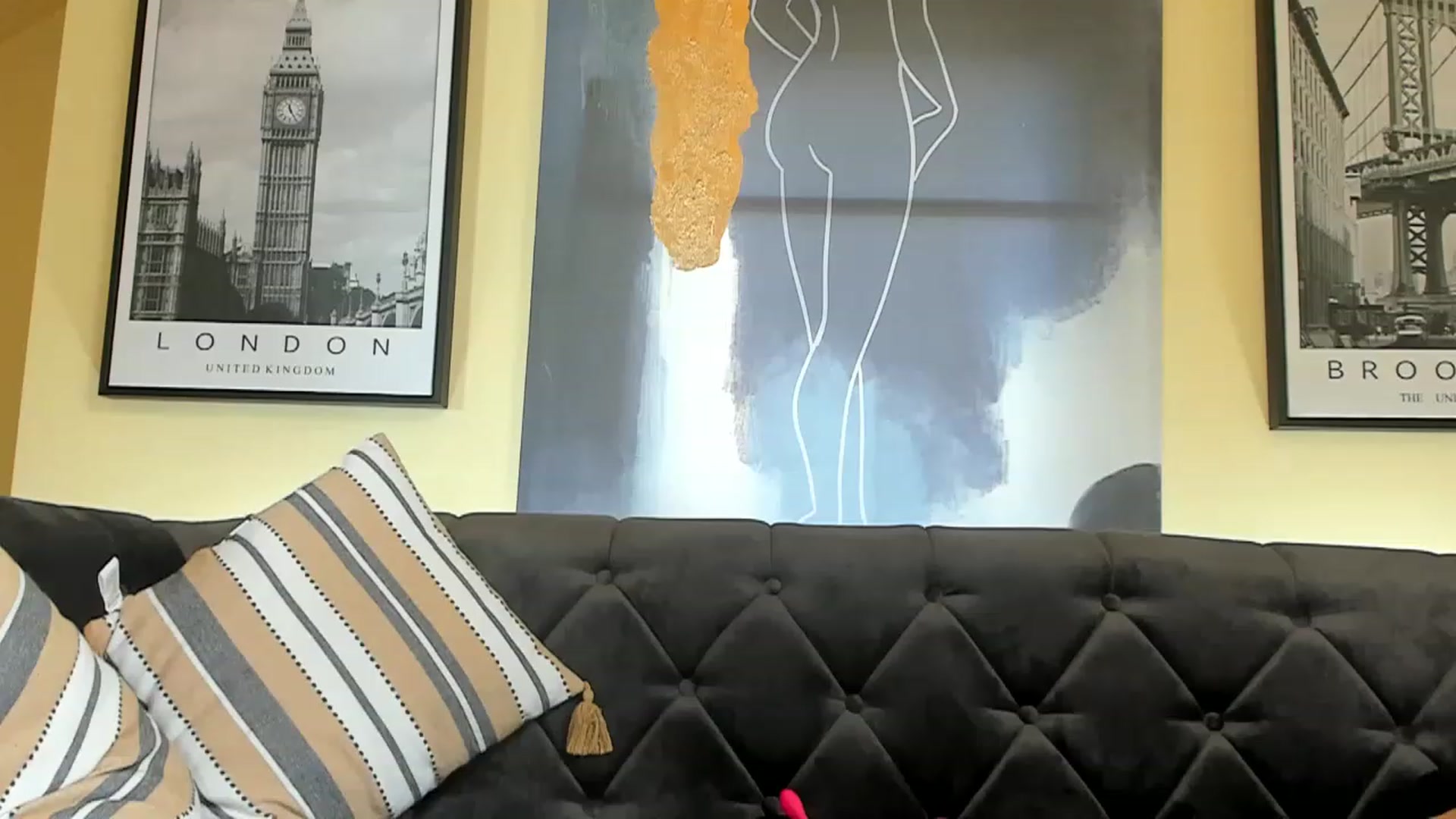 Gallery image thumbnail from Fallingdevil's myfreecams stream on, 05/31/2023, 07:50 image 16 of 20