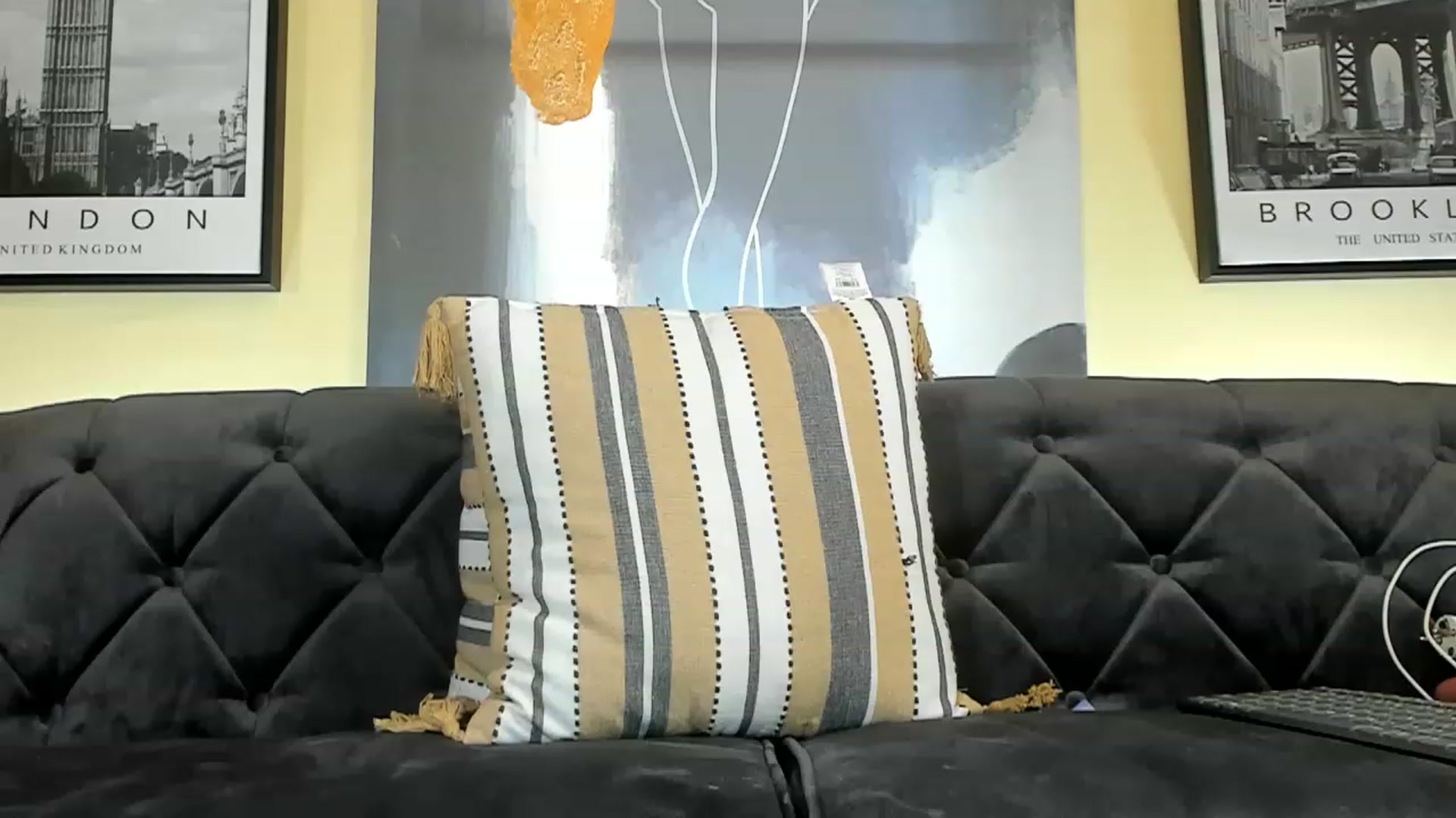 Gallery image thumbnail from Fallingdevil's myfreecams stream on, 06/04/2023, 06:58 image 3 of 20