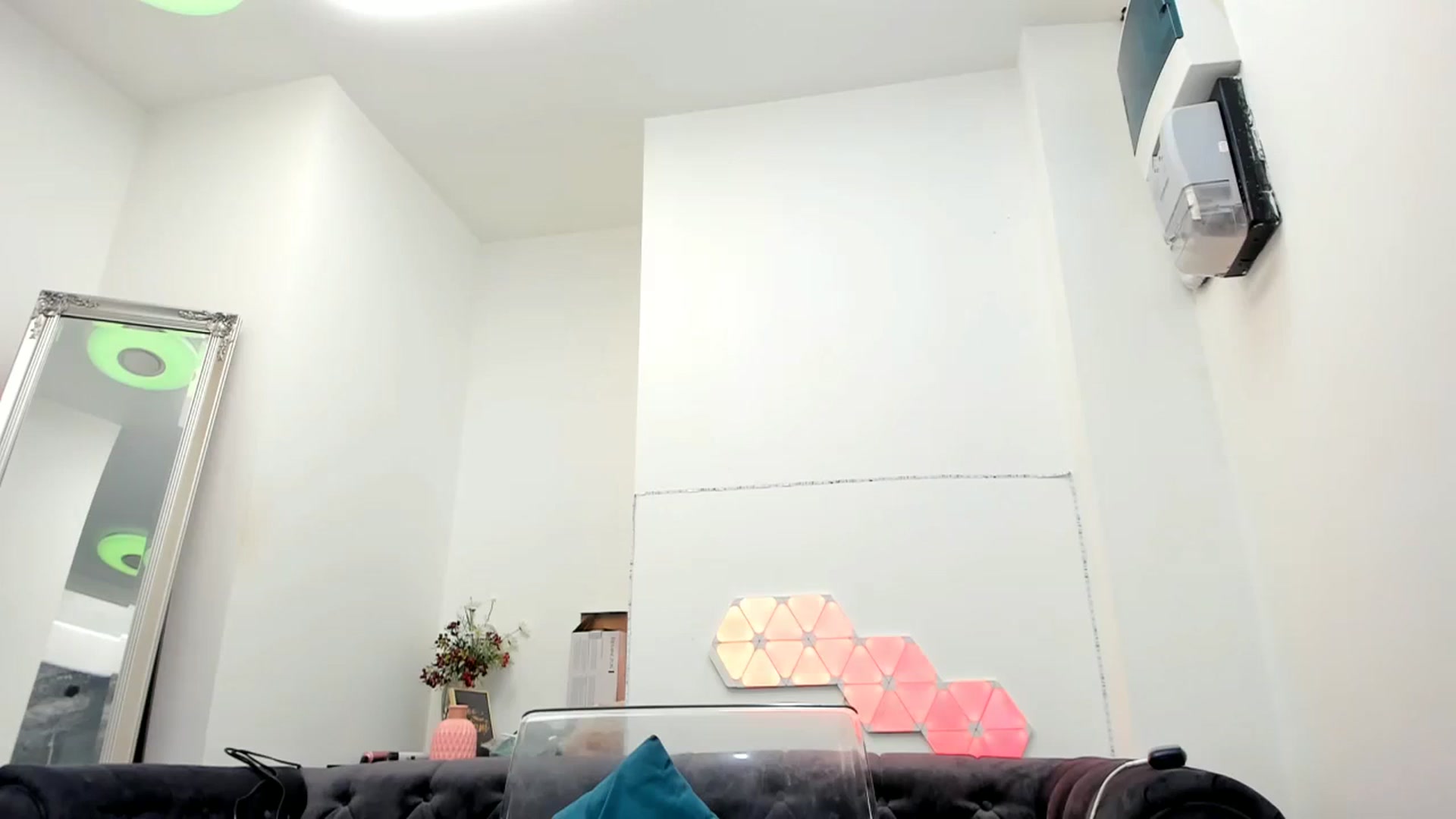 Gallery image thumbnail from Fallingdevil's myfreecams stream on, 10/17/2023, 01:15 image 20 of 20