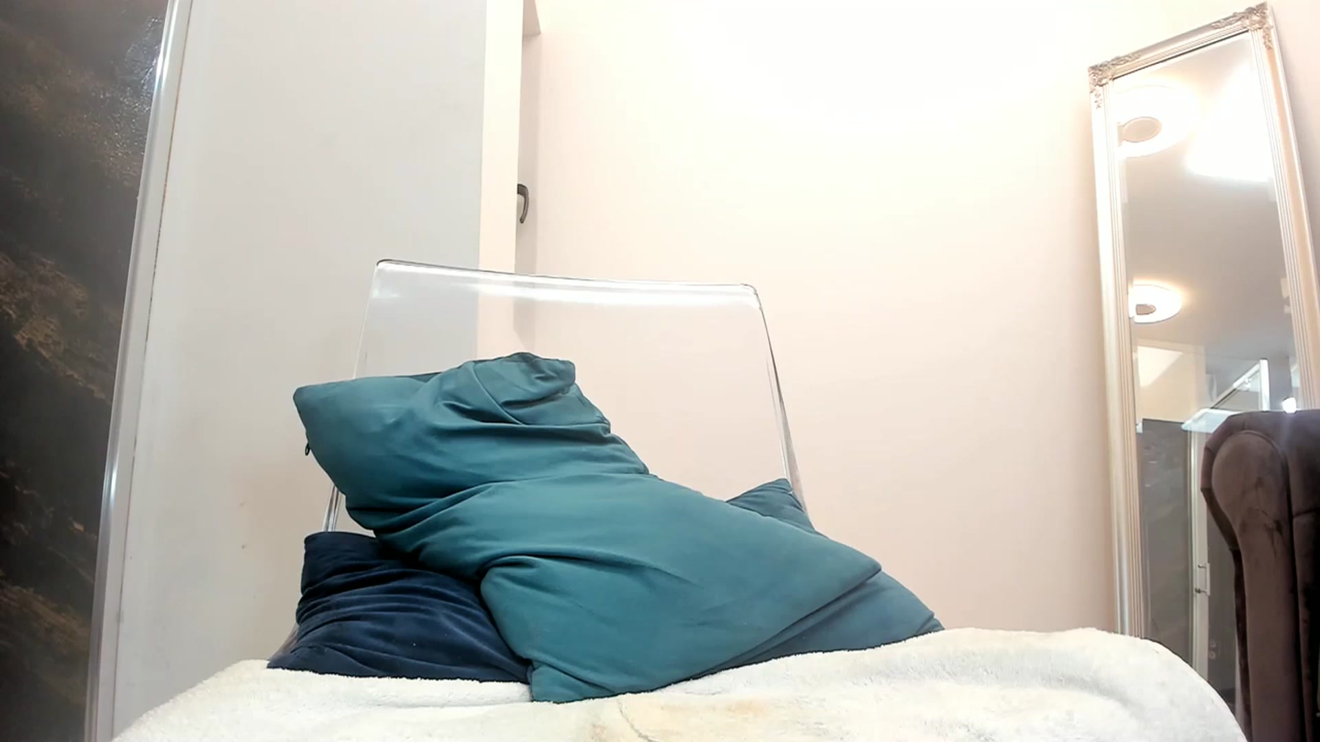 Gallery image thumbnail from Fallingdevil's myfreecams stream on, 11/20/2023, 08:36 image 9 of 20