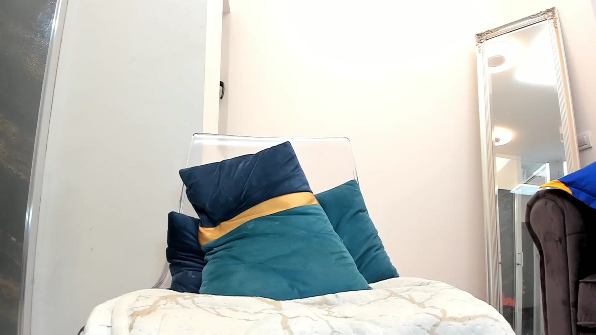 Gallery image thumbnail from Fallingdevil's myfreecams stream on, 11/26/2023, 08:02 image 6 of 20