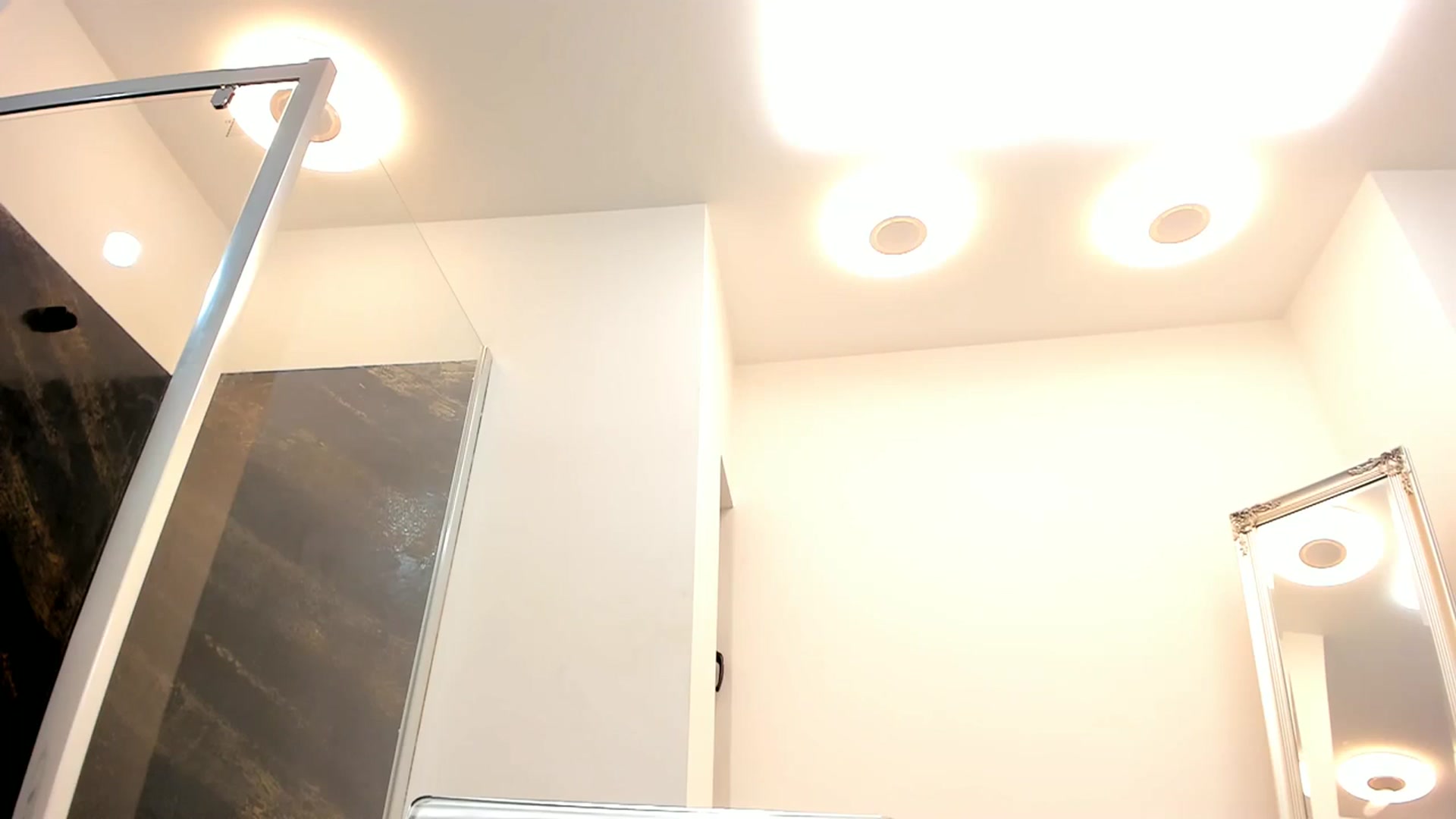 Gallery image thumbnail from Fallingdevil's myfreecams stream on, 01/24/2024, 10:44 image 13 of 20
