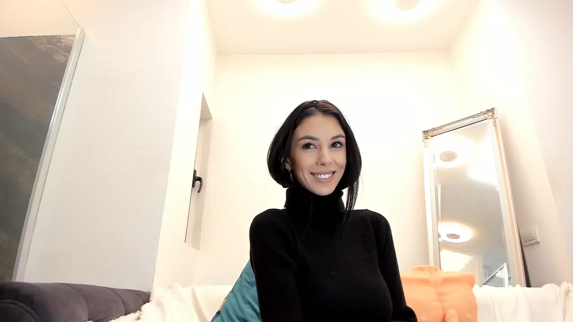 Gallery image thumbnail from Fallingdevil's myfreecams stream on, 02/21/2024, 12:26 image 20 of 20