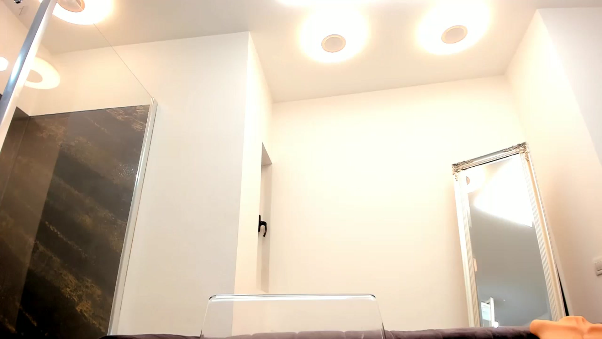 Gallery image thumbnail from Fallingdevil's myfreecams stream on, 03/12/2024, 11:38 image 16 of 20