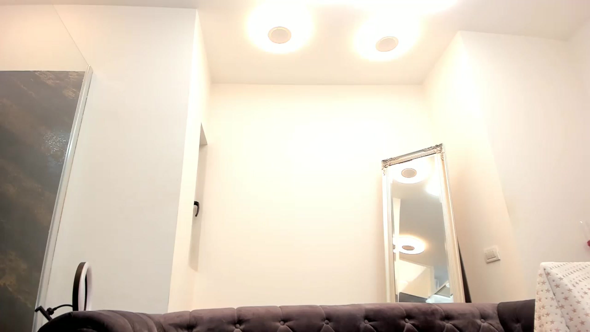 Gallery image thumbnail from Fallingdevil's myfreecams stream on, 03/26/2024, 09:38 image 19 of 20