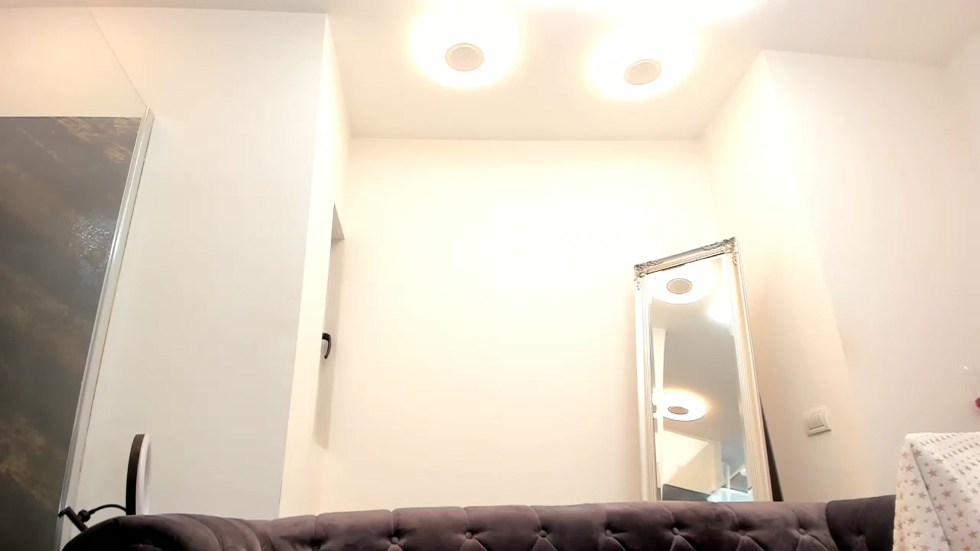 Gallery image thumbnail from Fallingdevil's myfreecams stream on, 03/26/2024, 09:38 image 18 of 20