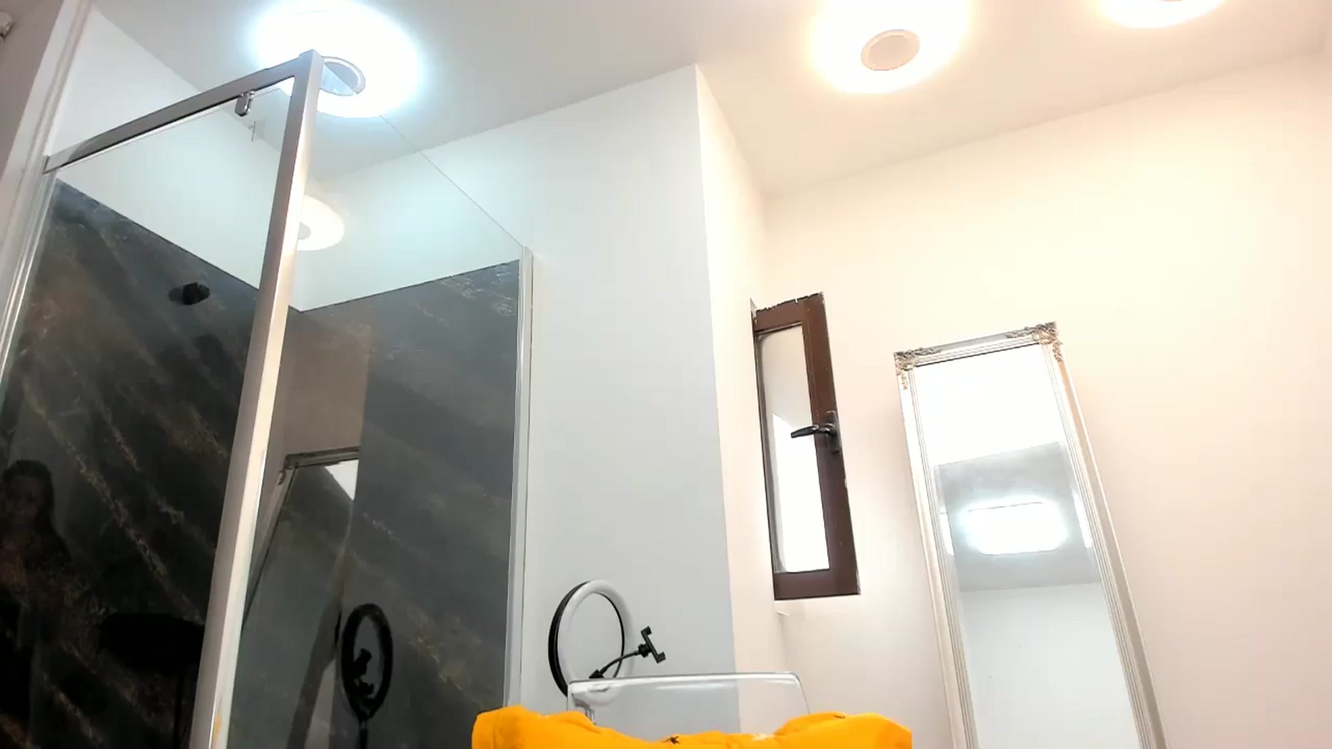 Gallery image thumbnail from Fallingdevil's myfreecams stream on, 07/17/2024, 07:52 image 7 of 20