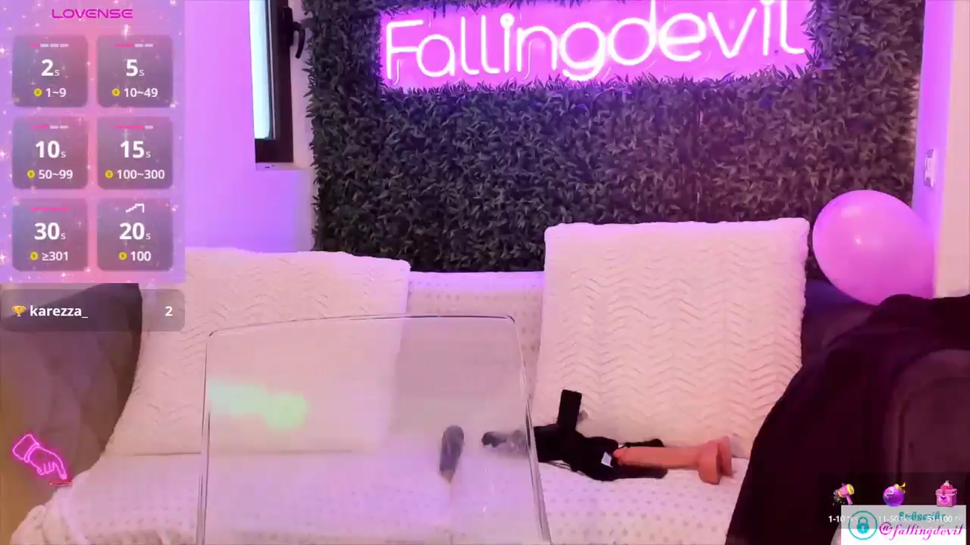 Gallery image thumbnail from Fallingdevil's myfreecams stream on, 02/19/2025, 11:11 image 11 of 20