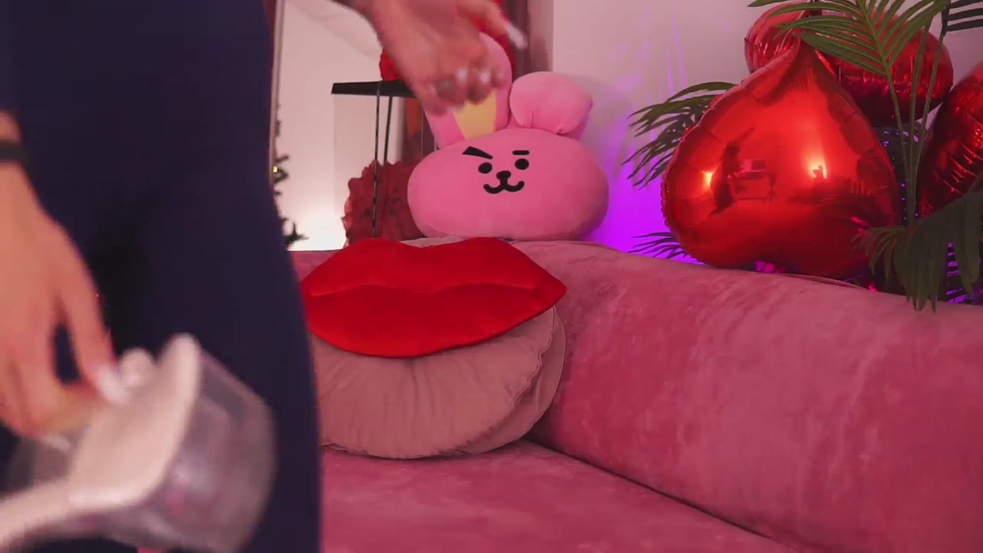 Gallery image thumbnail from FalllingAngel's myfreecams stream on, 12/24/2025, 11:37 image 19 of 20