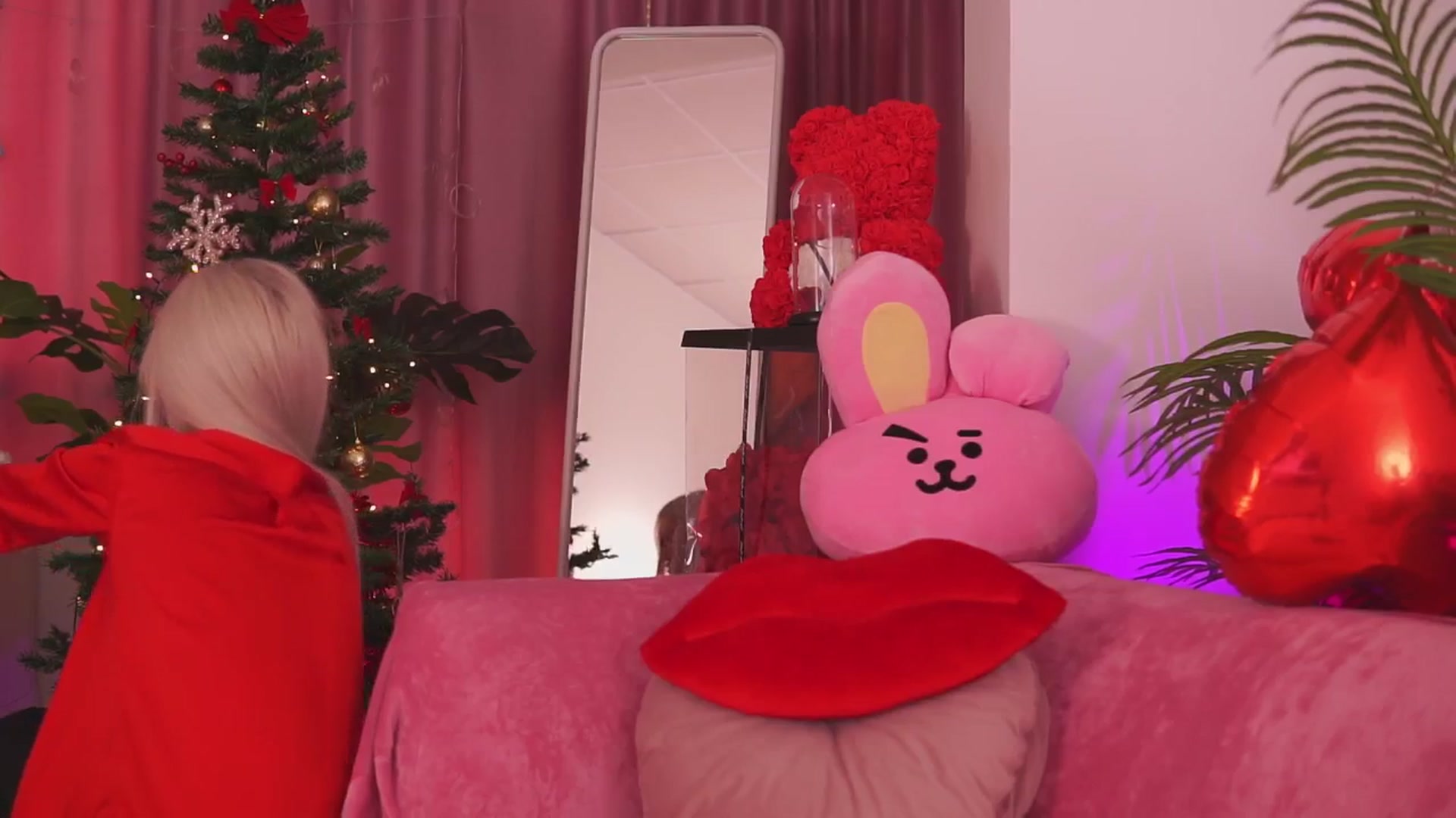 Gallery image thumbnail from FalllingAngel's myfreecams stream on, 12/25/2025, 10:32 image 17 of 20