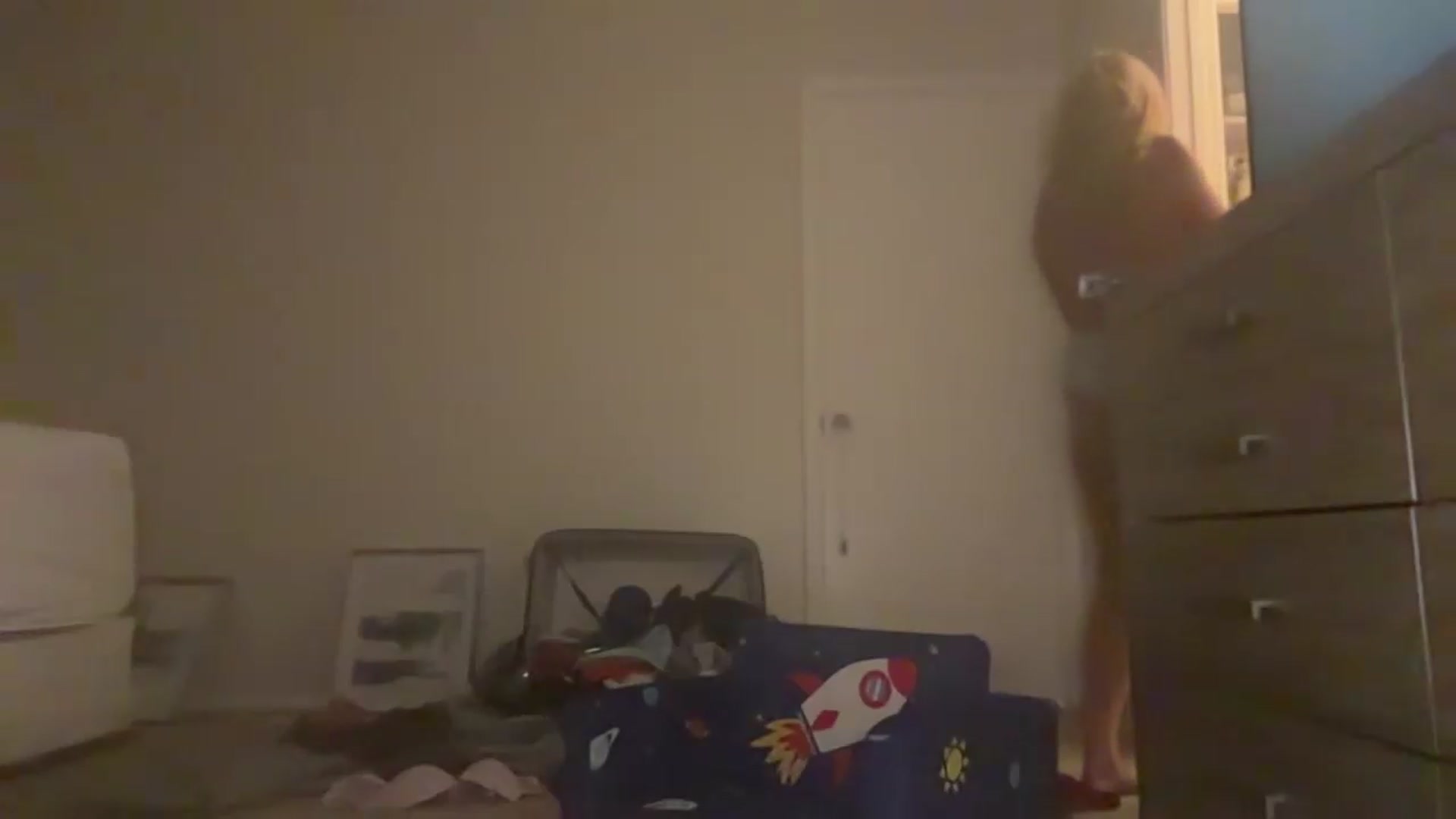 Gallery image thumbnail from FallonFuxx's myfreecams stream on, 08/14/2026, 10:18 image 10 of 20