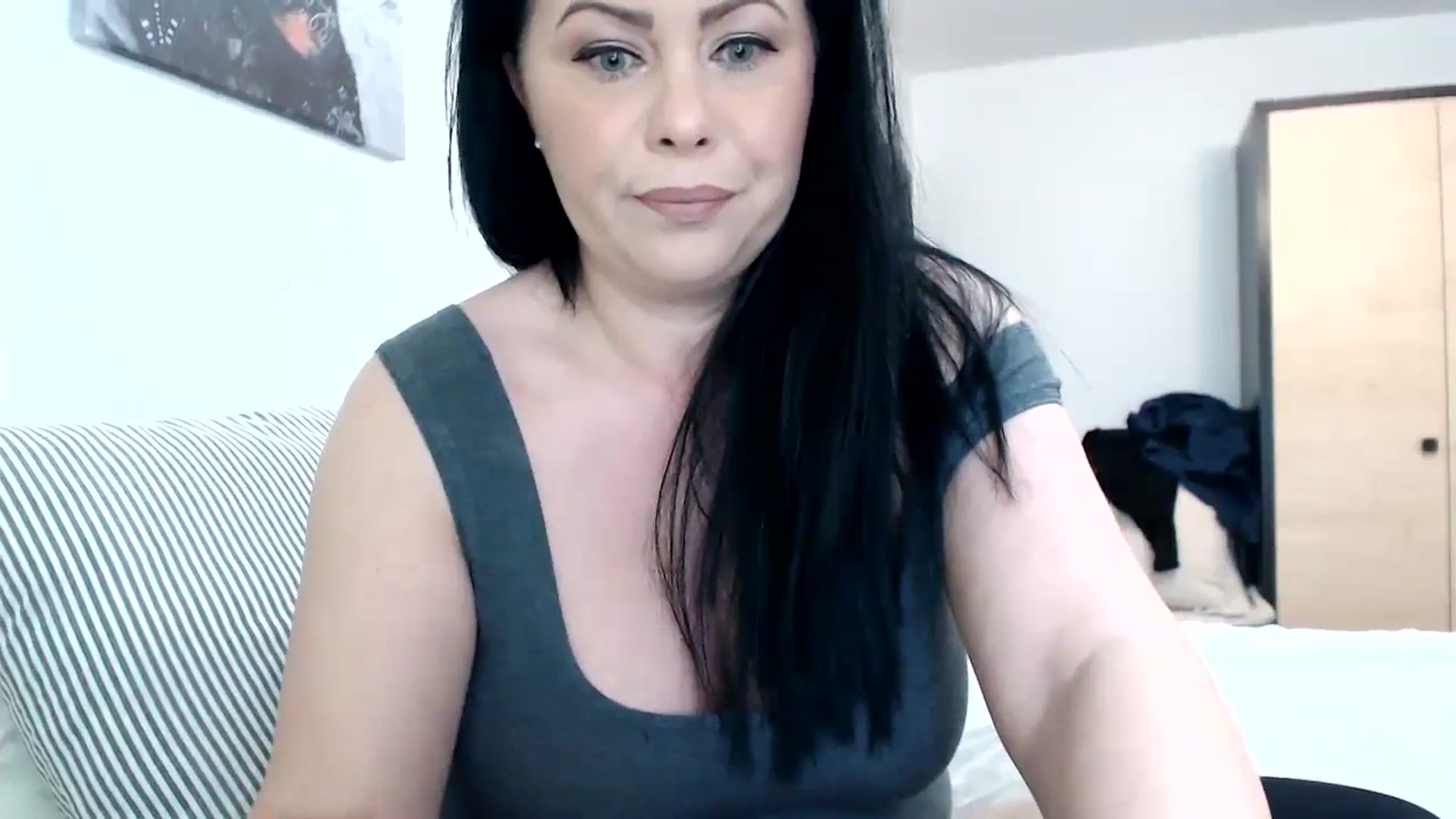 Gallery image thumbnail from FallonSexy's myfreecams stream on, 01/15/2025, 12:23 image 18 of 20
