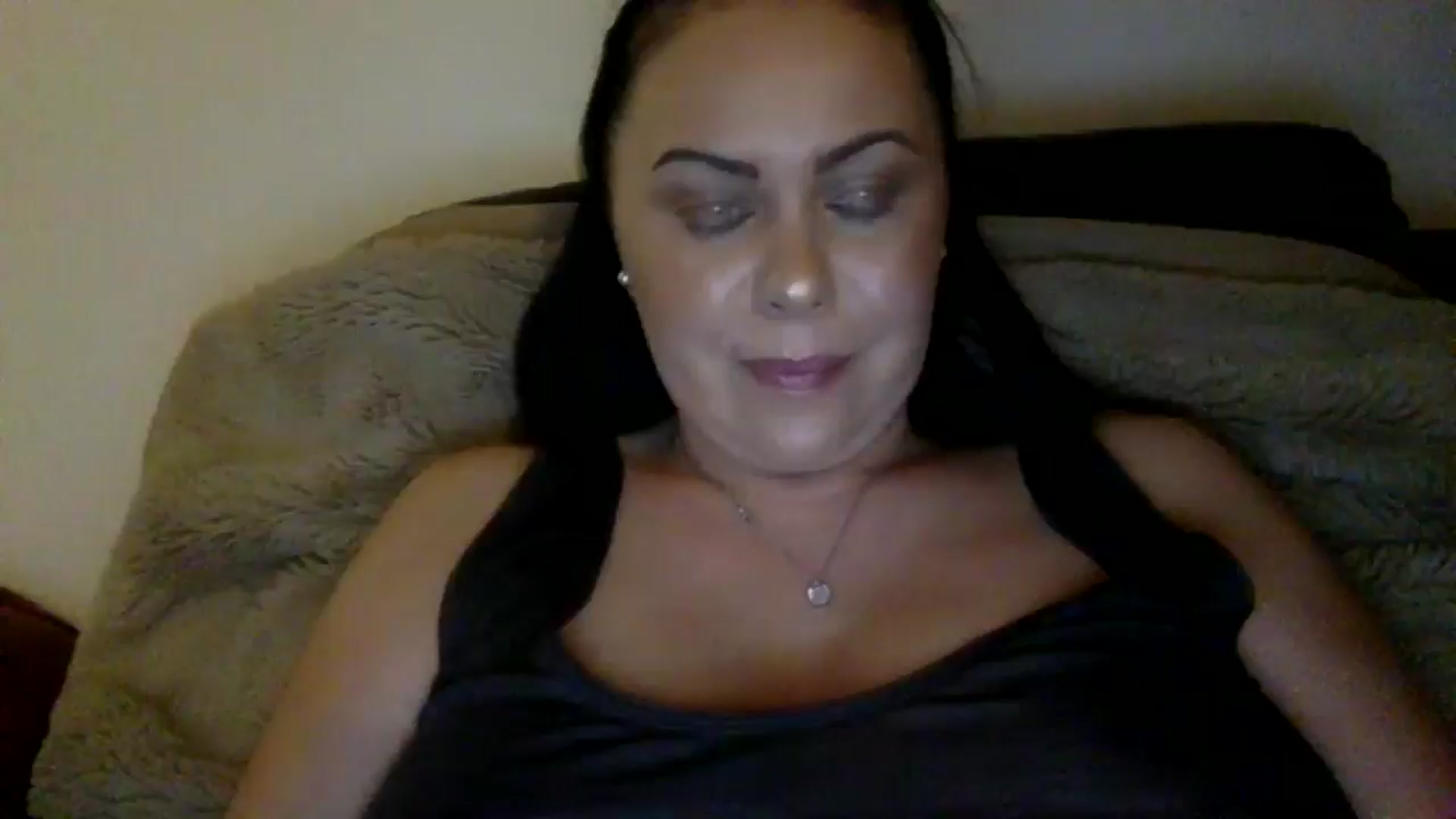 Gallery image thumbnail from FallonSexy's myfreecams stream on, 03/19/2025, 18:43 image 4 of 20