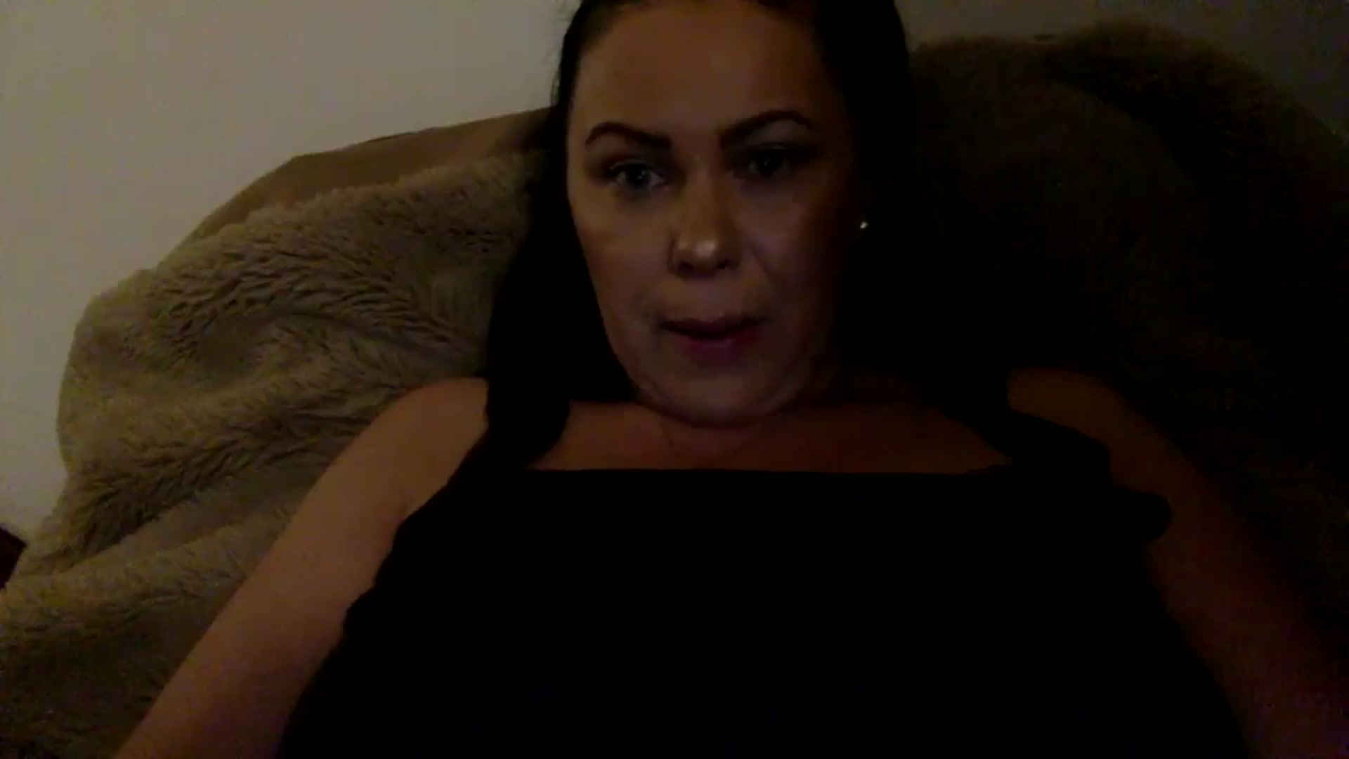 Gallery image thumbnail from FallonSexy's myfreecams stream on, 03/19/2025, 18:43 image 17 of 20