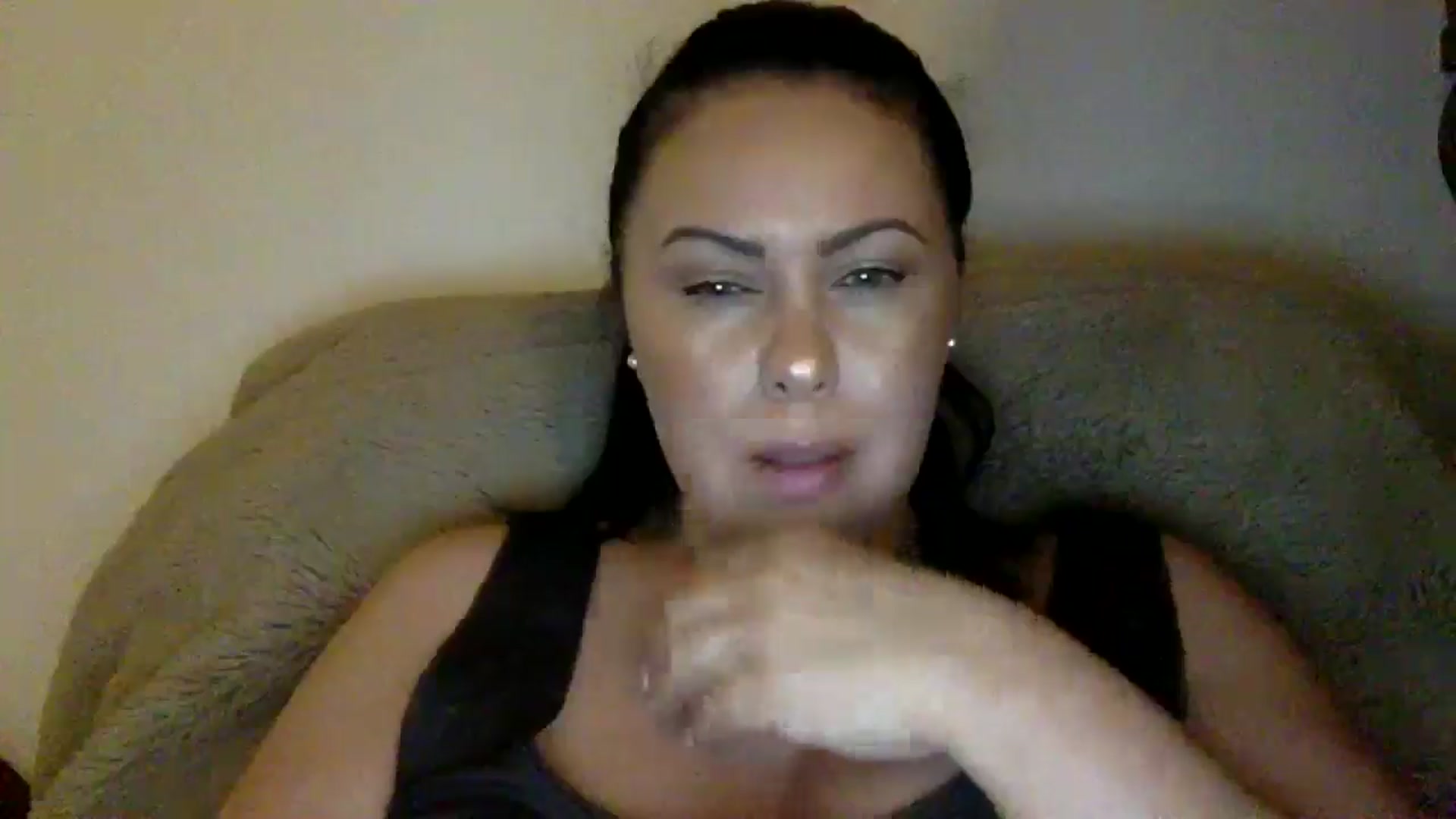 Gallery image thumbnail from FallonSexy's myfreecams stream on, 03/19/2025, 19:15 image 5 of 20