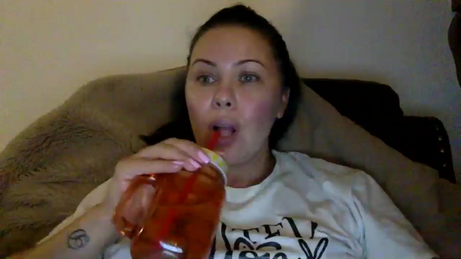 Gallery image thumbnail from FallonSexy's myfreecams stream on, 04/01/2025, 18:40 image 1 of 20