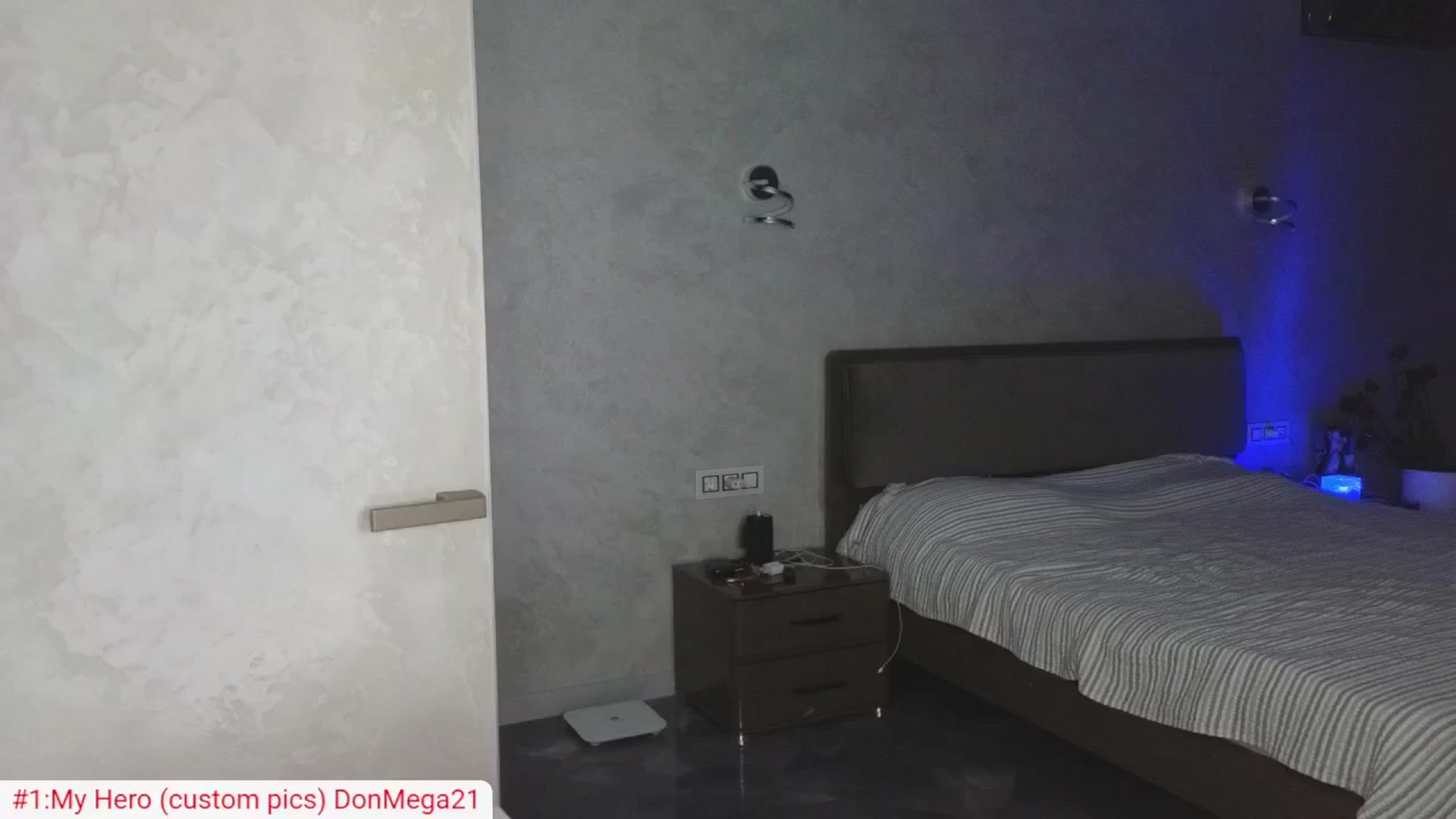 Gallery image thumbnail from FamoustK's myfreecams stream on, 04/11/2025, 17:21 image 13 of 20