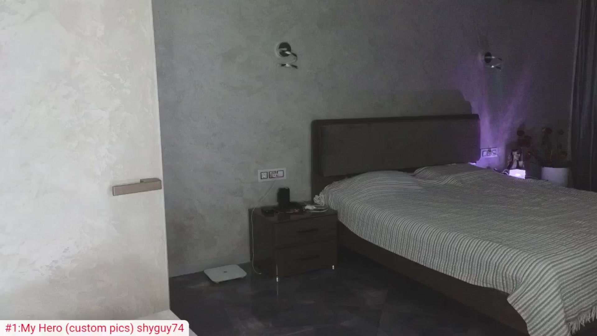Gallery image thumbnail from FamoustK's myfreecams stream on, 04/12/2025, 19:37 image 2 of 20