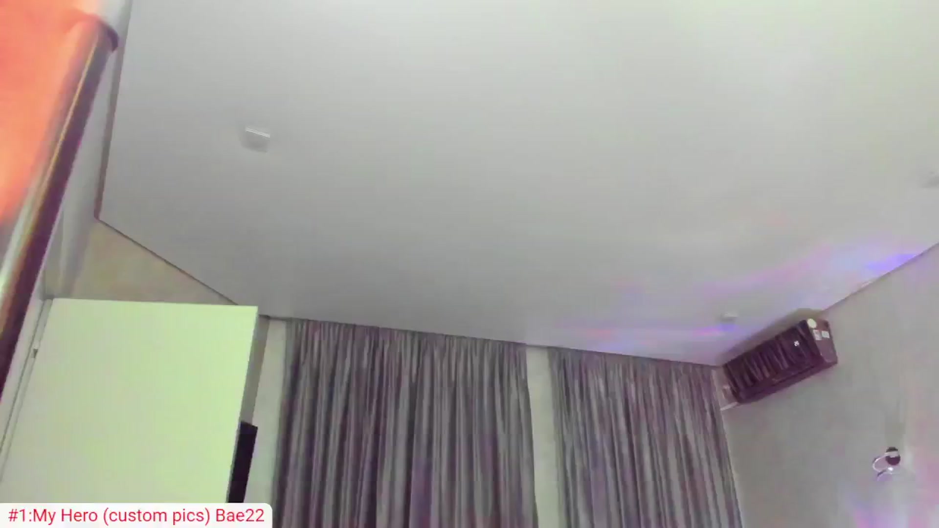 Gallery image thumbnail from FamoustK's myfreecams stream on, 04/14/2025, 17:21 image 15 of 20