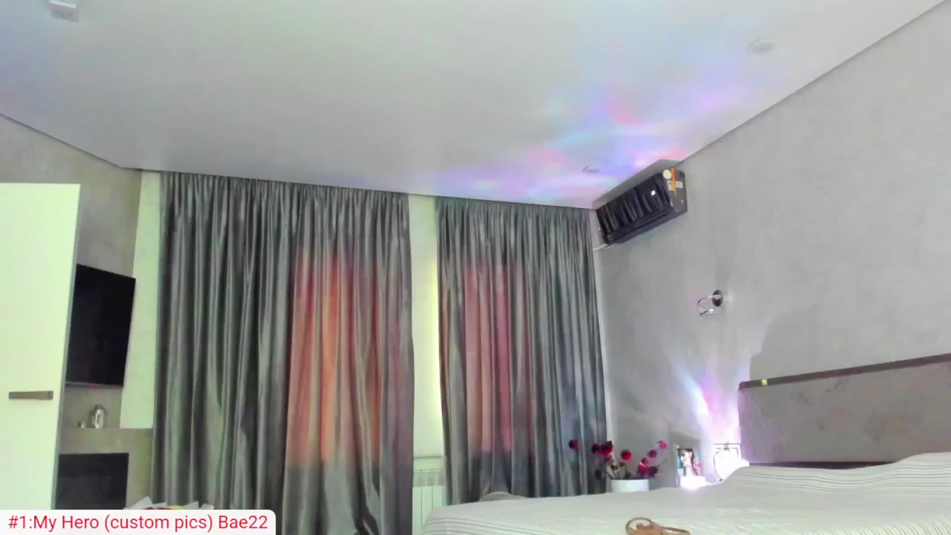 Gallery image thumbnail from FamoustK's myfreecams stream on, 04/14/2025, 17:21 image 1 of 20
