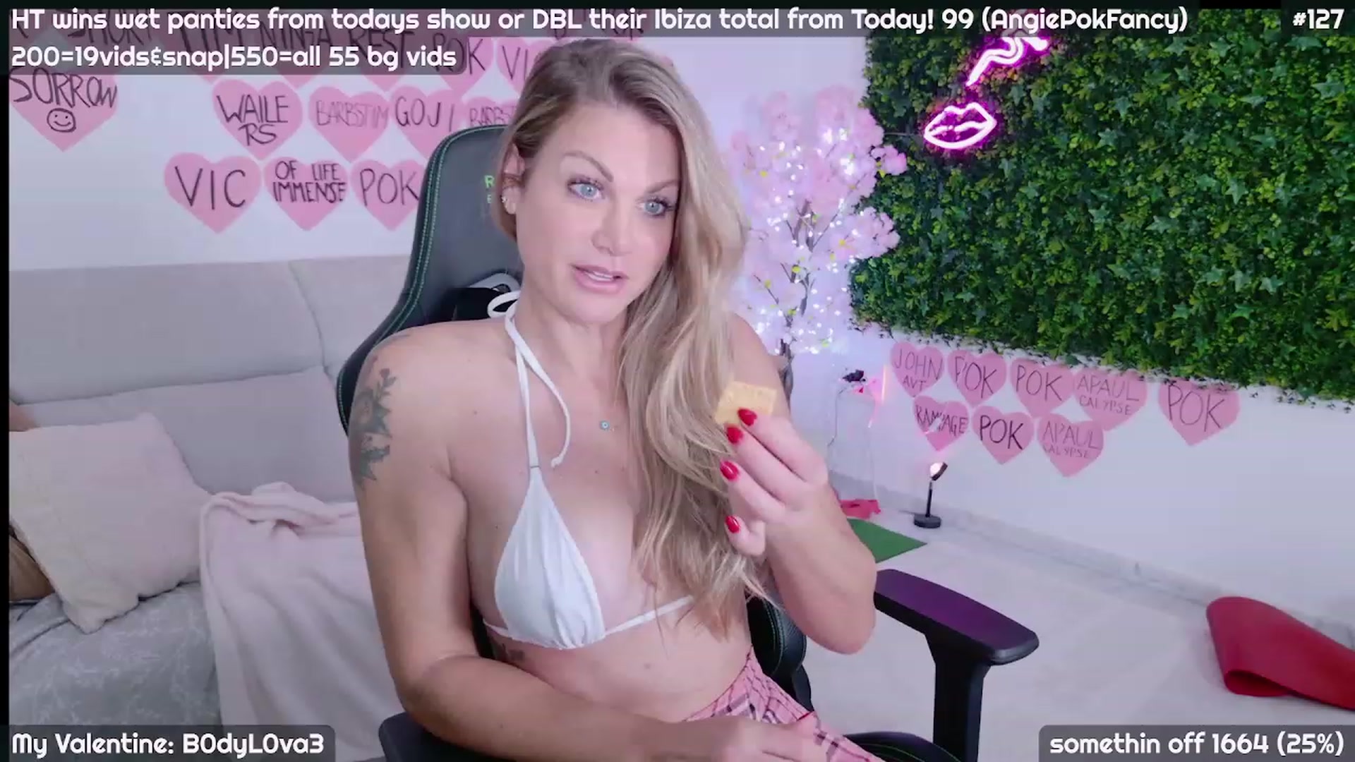Gallery image thumbnail from FancyFeast's myfreecams stream on, 02/05/2024, 05:43 image 11 of 20