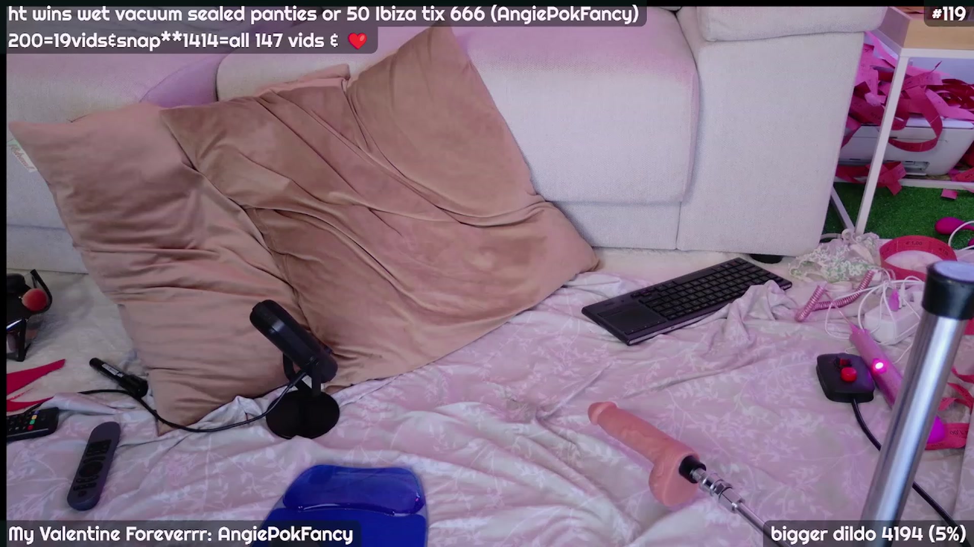 Gallery image thumbnail from FancyFeast's myfreecams stream on, 02/09/2024, 07:33 image 2 of 20