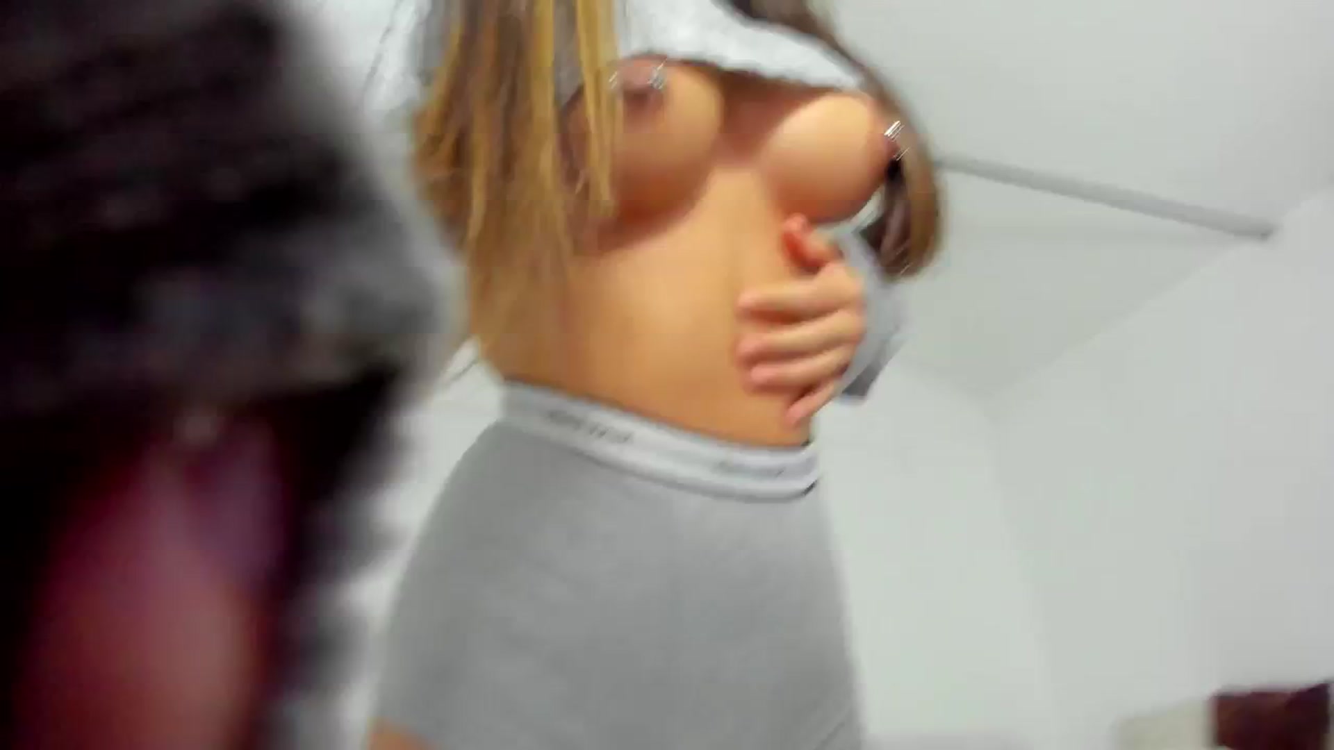 Gallery image thumbnail from Fancy_7een's myfreecams stream on, 09/25/2024, 17:04 image 2 of 20