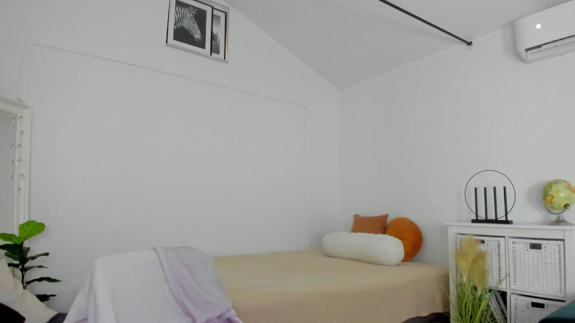 Gallery image thumbnail from Fancy_7een's myfreecams stream on, 10/02/2024, 15:02 image 14 of 20