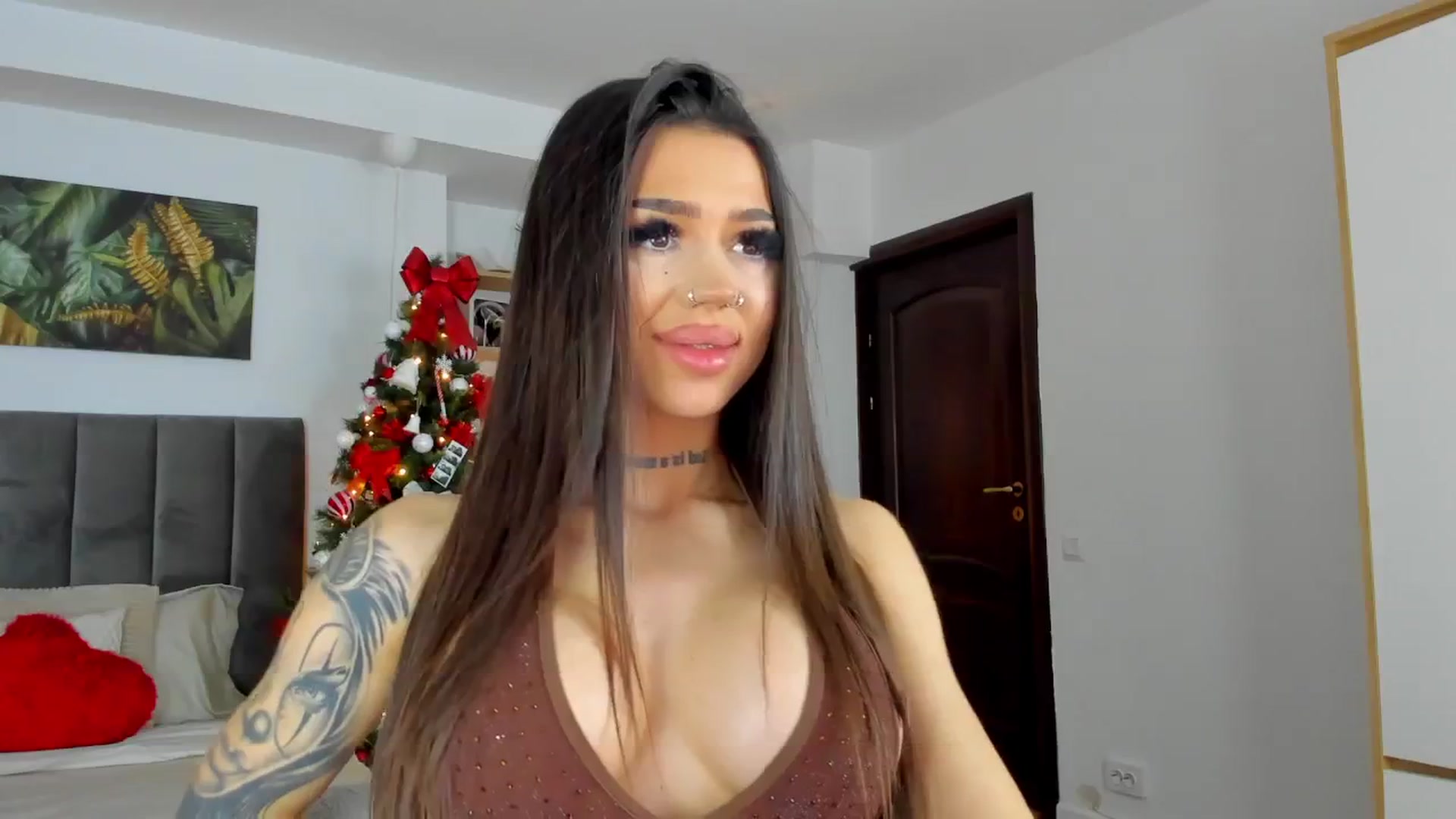 Gallery image thumbnail from Fancy_7een's myfreecams stream on, 12/18/2025, 03:30 image 19 of 20