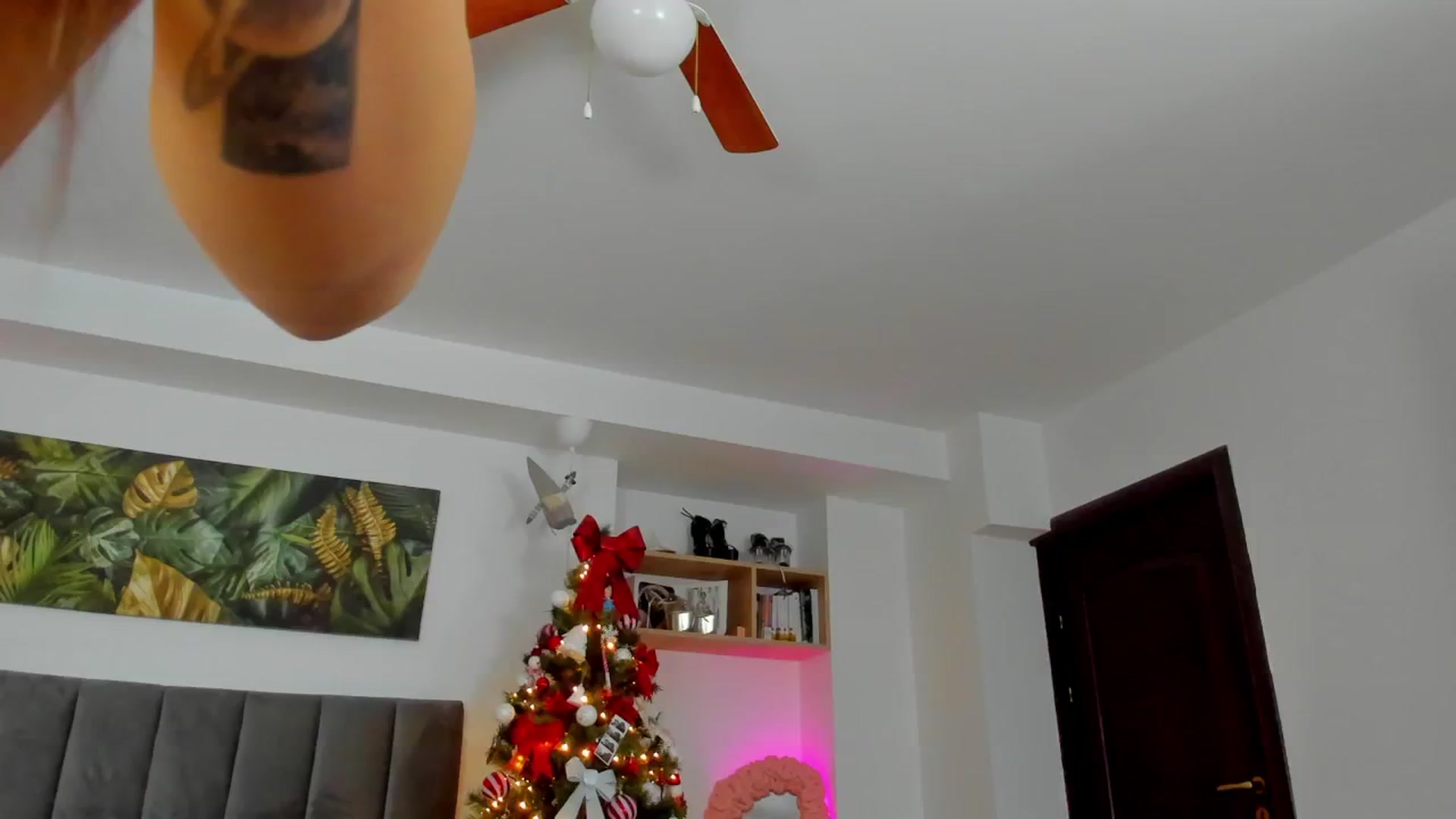 Gallery image thumbnail from Fancy_7een's myfreecams stream on, 01/03/2026, 01:58 image 9 of 20